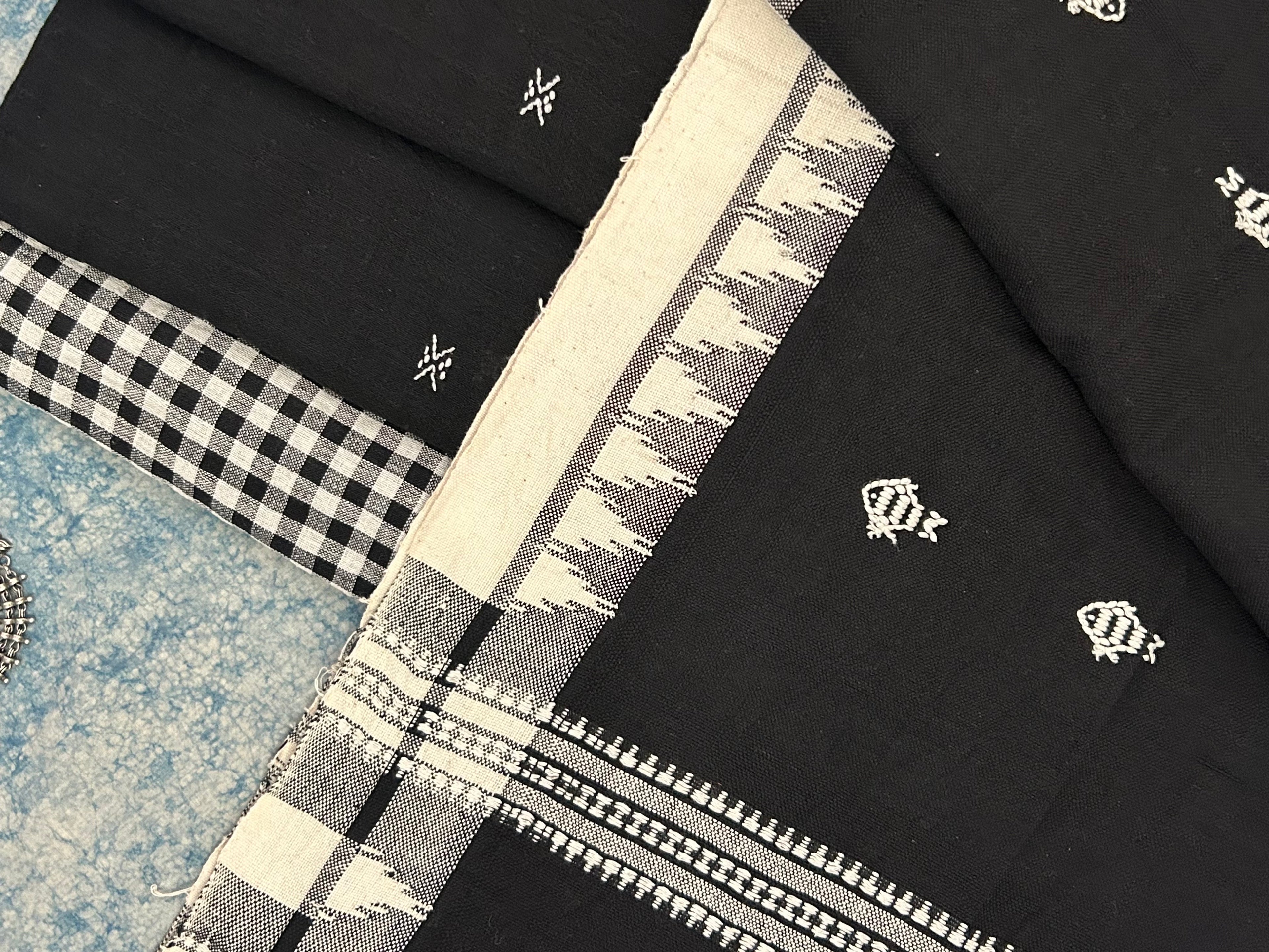 Handspun Handwoven Kotpad Suit Set -Black Butti & Checkered Fish Butti Stole