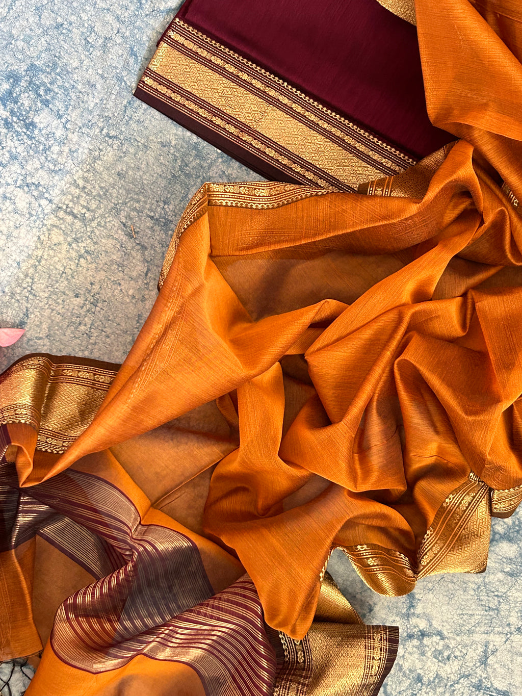 Handwoven Maheshwari Kurta Dupatta Set