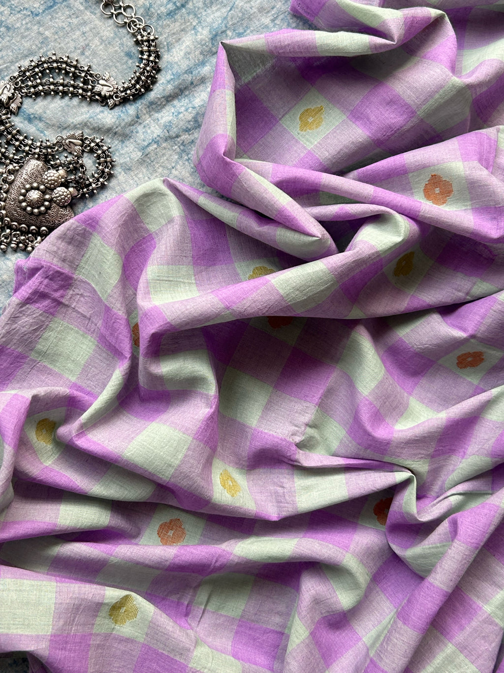 Riddhi - Handwoven Bengal Jamdani Fabric (800 INR/metre)