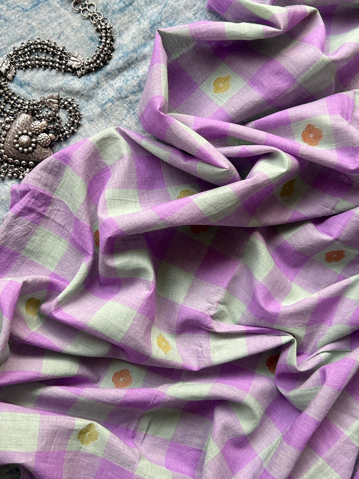 Riddhi - Handwoven Bengal Jamdani Fabric (800 INR/metre)