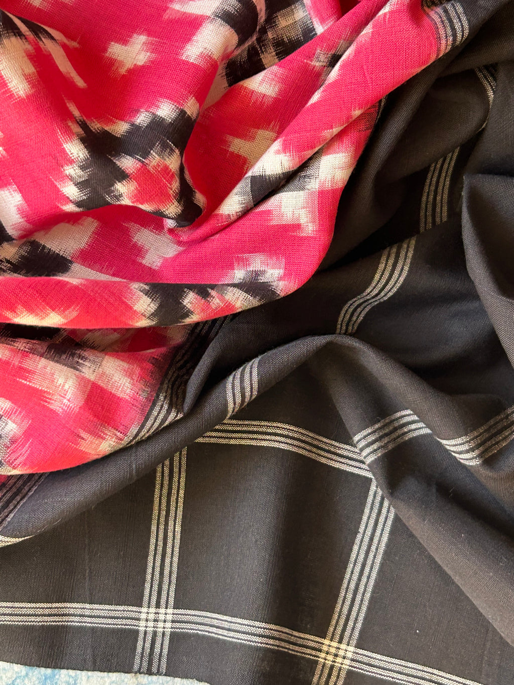 Handwoven Ikat Kurta Telia Dupatta Set