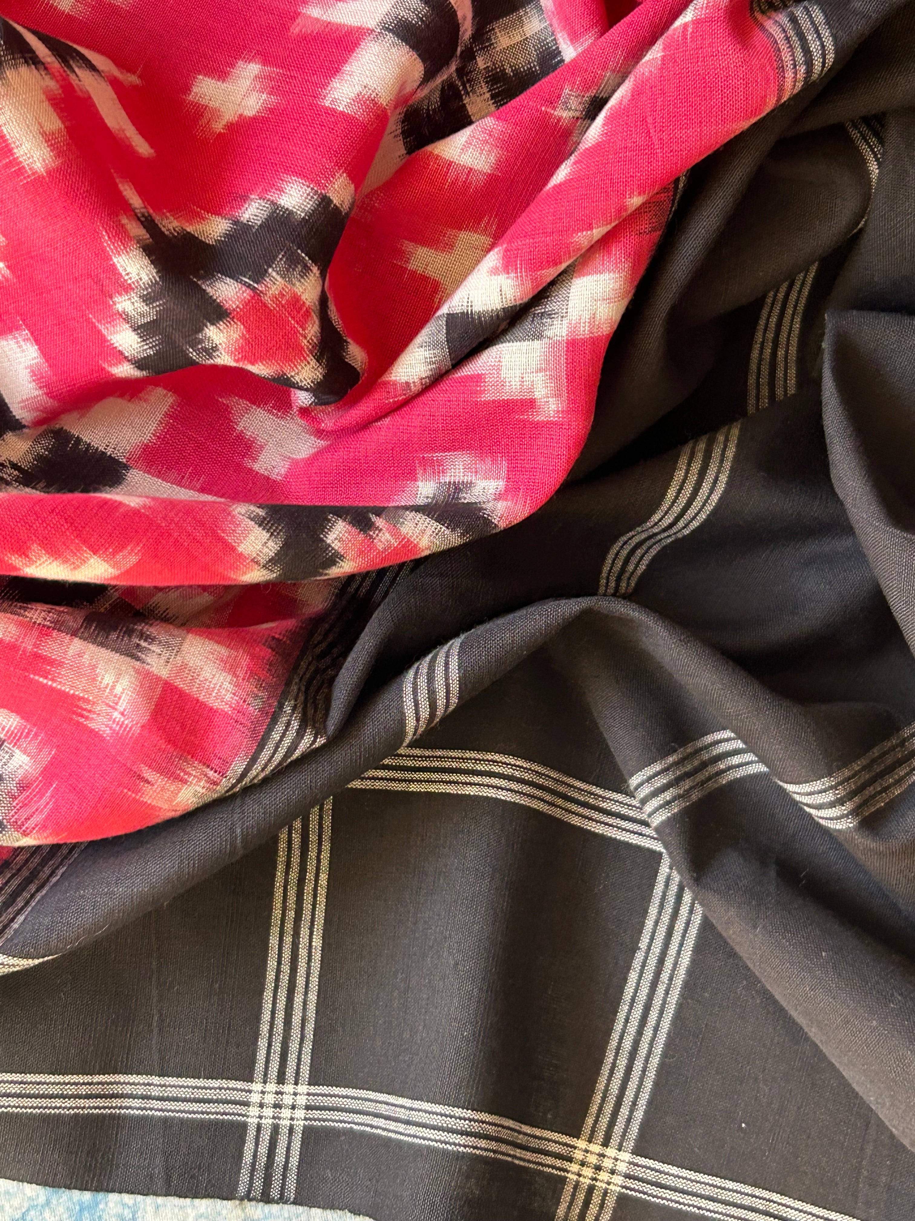 Handwoven Ikat Kurta Telia Dupatta Set
