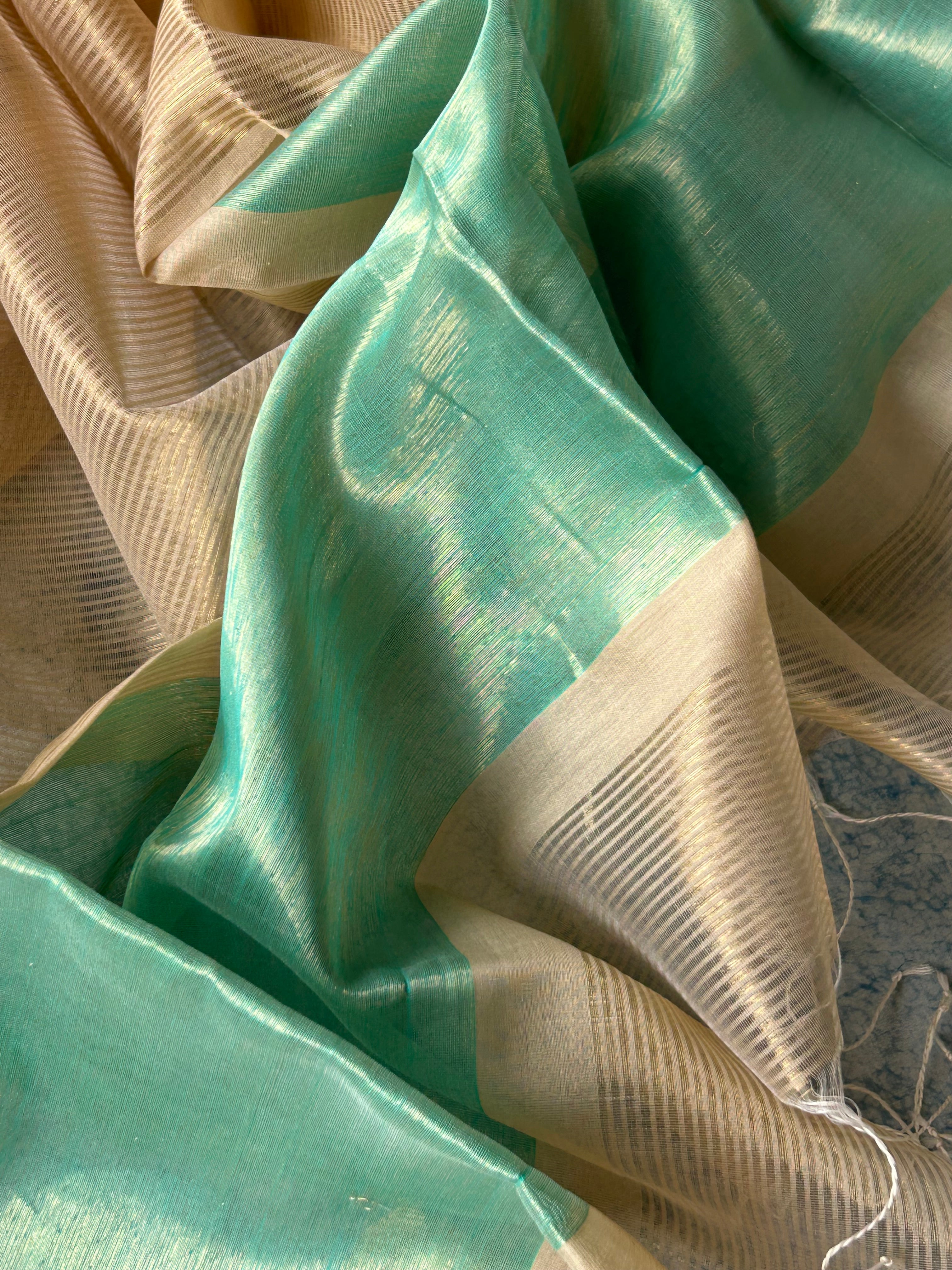 Barkha - Handwoven Maheshwari Kurta Dupatta Set