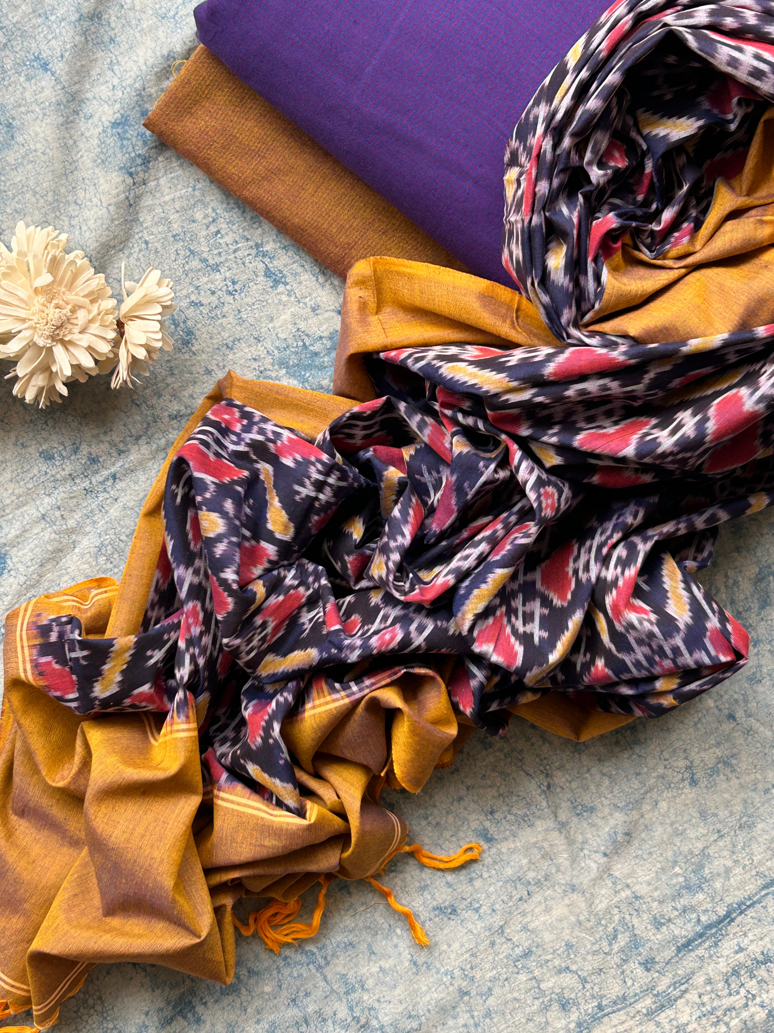 Kalindi - Handwoven Ikat Kurta Dupatta Set
