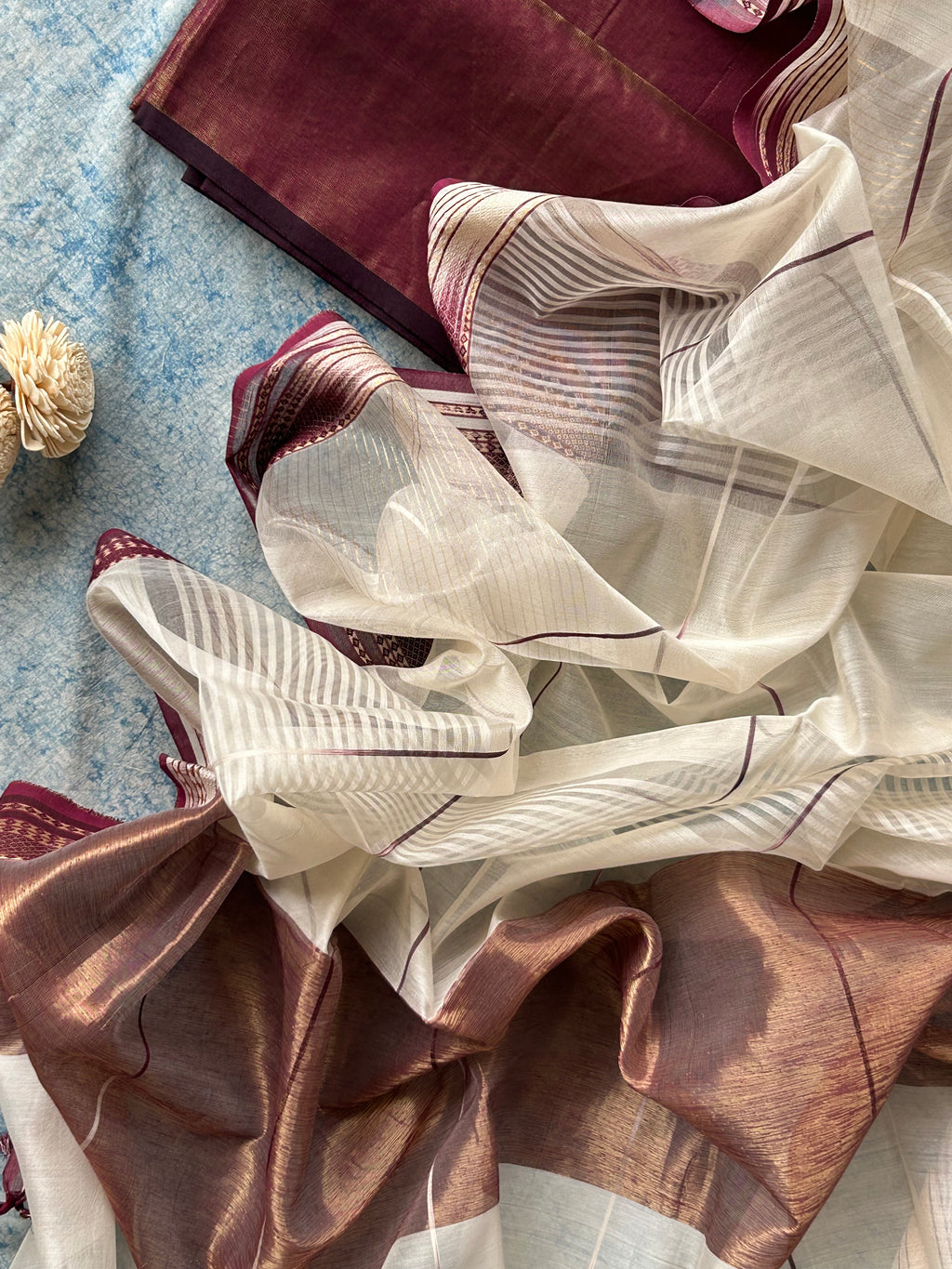 Utsav - Handwoven Maheshwari Kurta Dupatta Set