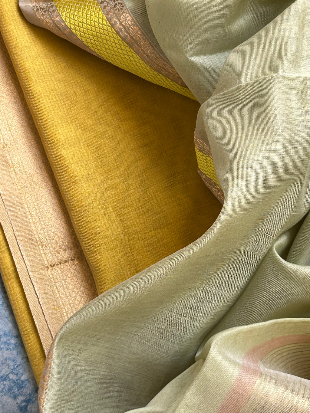 Handwoven Maheshwari Kurta Dupatta Set -Yellow & Pastel Green