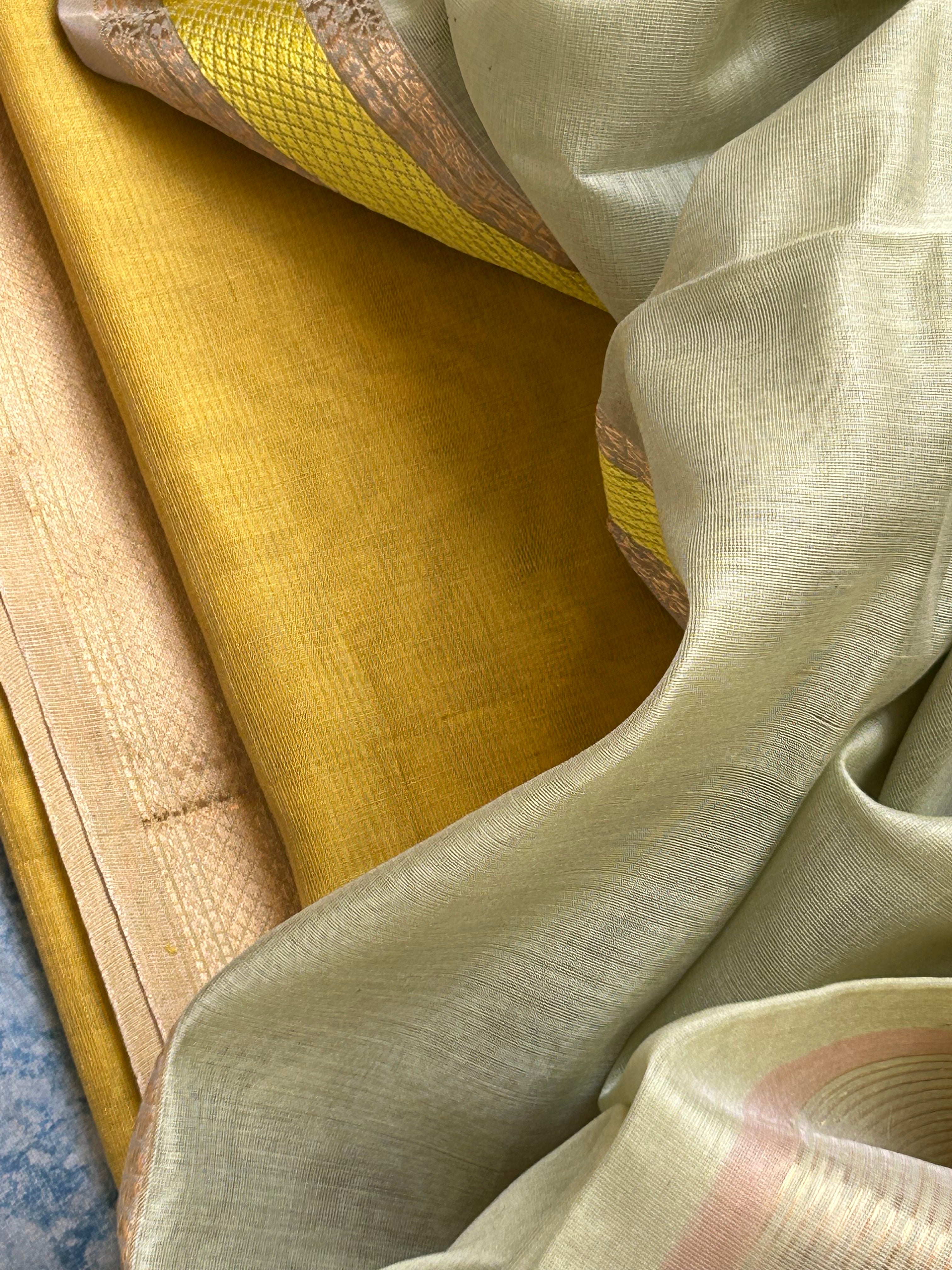 Handwoven Maheshwari Kurta Dupatta Set -Yellow & Pastel Green