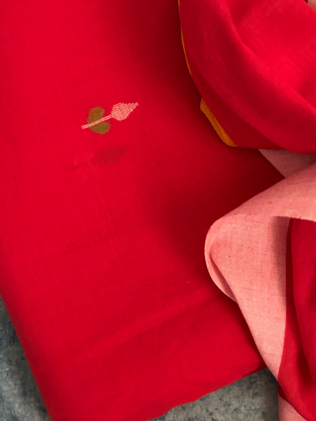 Kumkum - Handwoven Bengal Jamdani Kurta Dupatta set