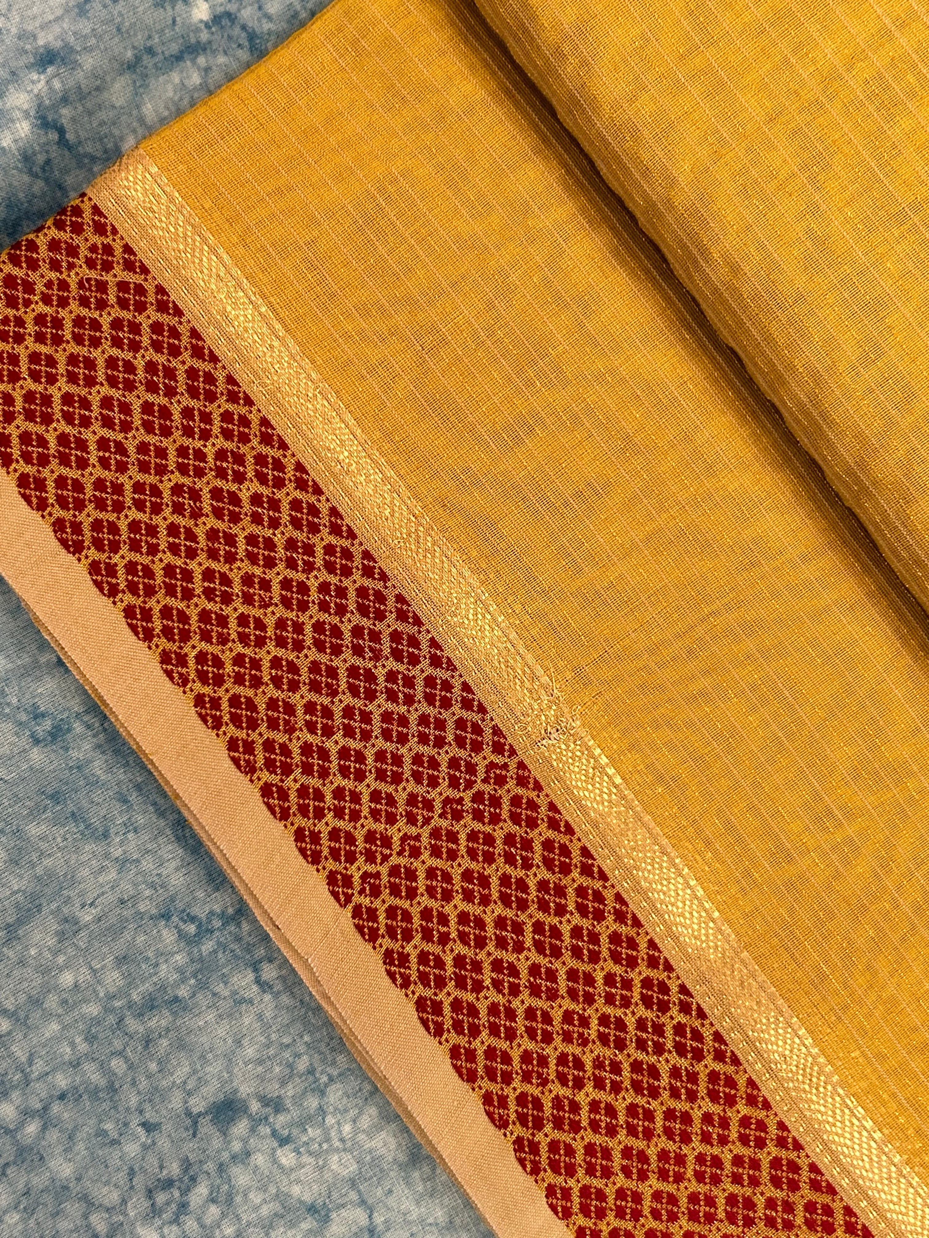 Handwoven Maheshwari Kurta Dupatta Set