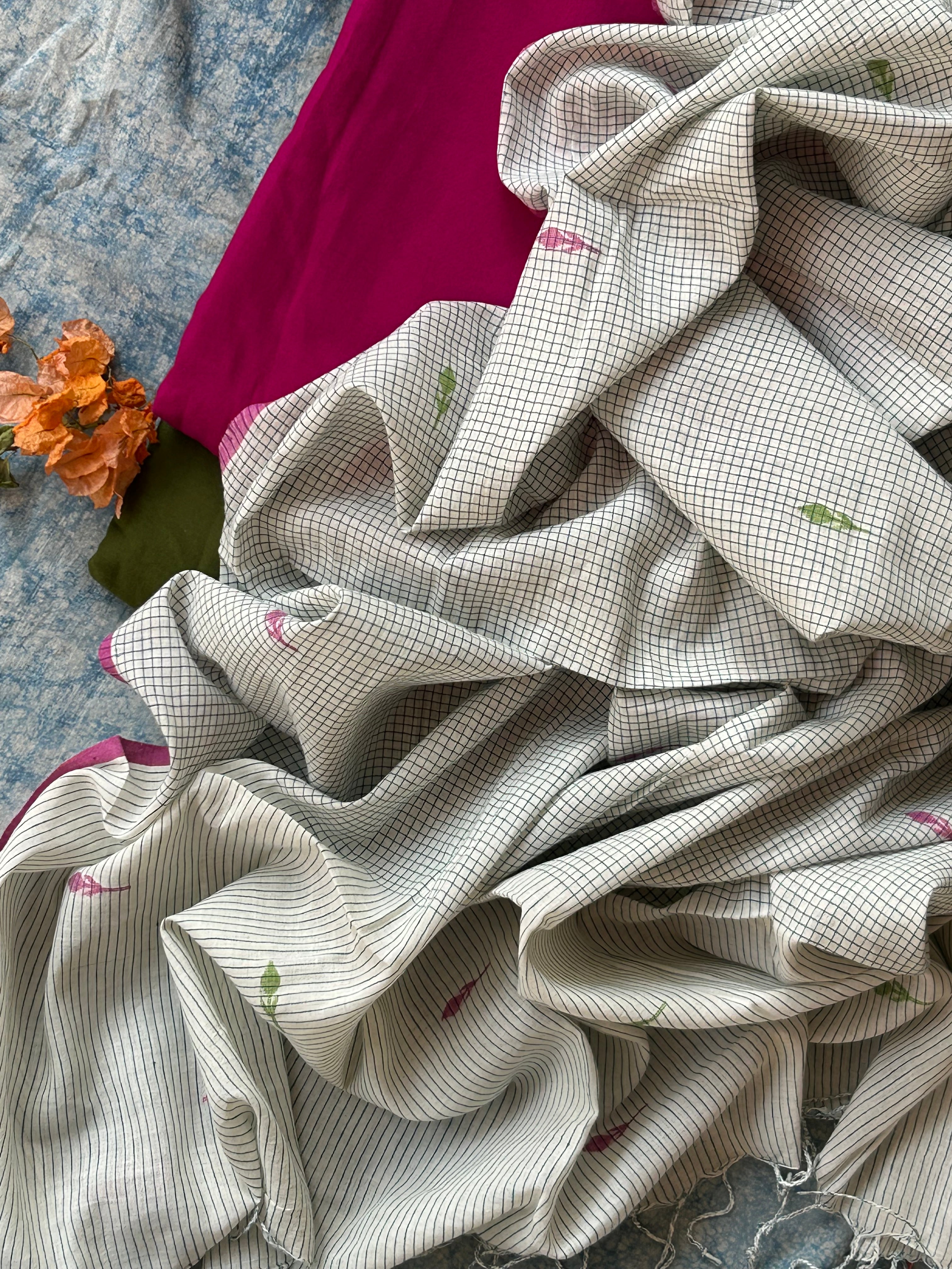 Handwoven Cotton Bengal Jamdani Dupatta Set - The Garden Bloom