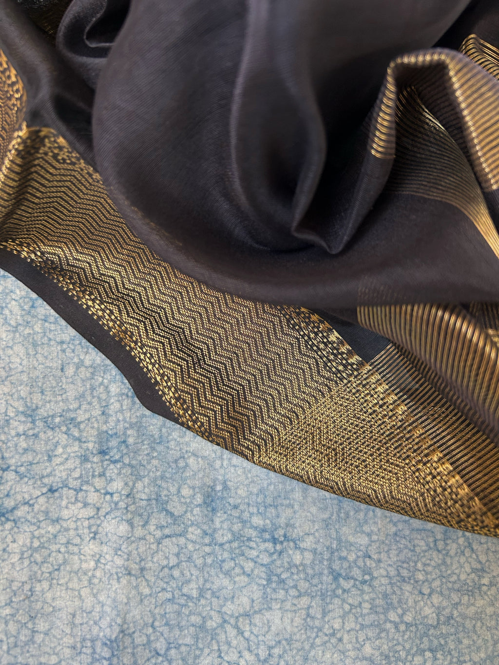 Handwoven Maheshwari Kurta Dupatta Set -Black