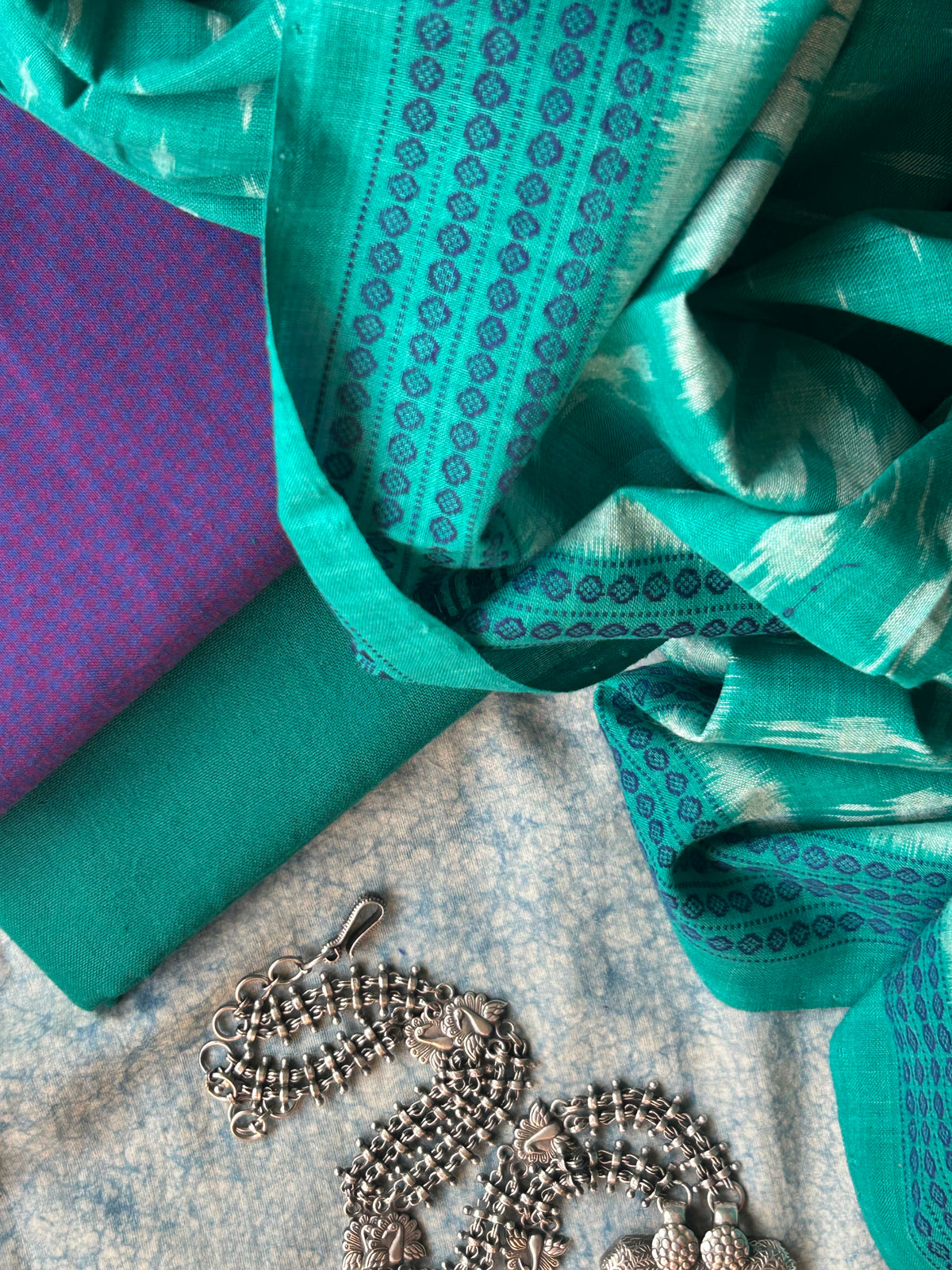 Shyama - Handwoven Ikath Kurta Dupatta Set