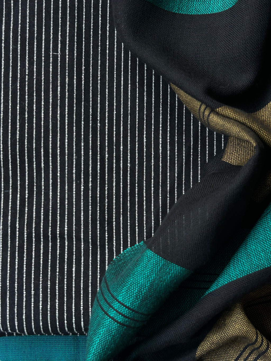 Handwoven Bhujodi Set - Black and Teal