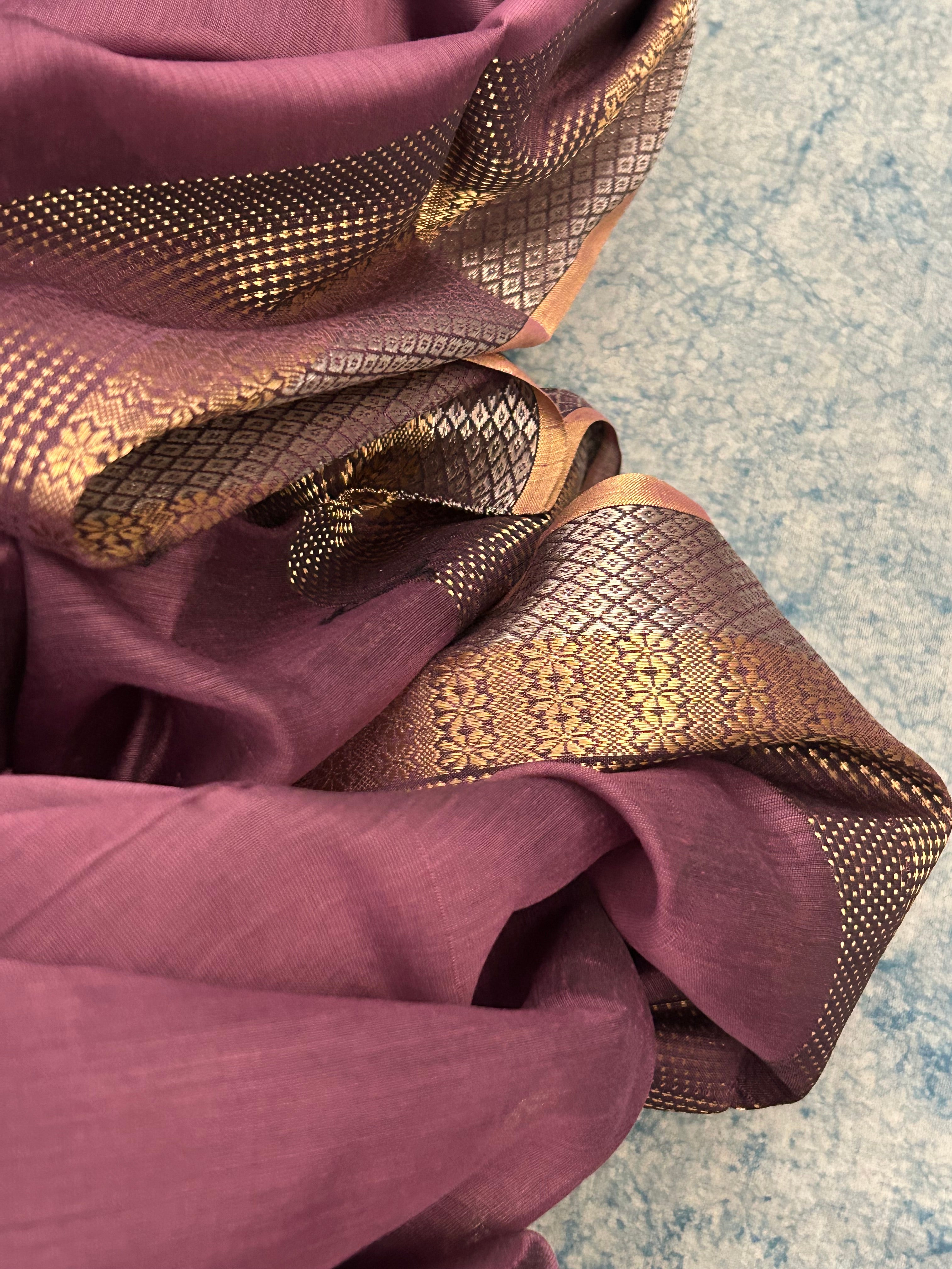 Handwoven Maheshwari Kurta Dupatta Set -Gold & Wine