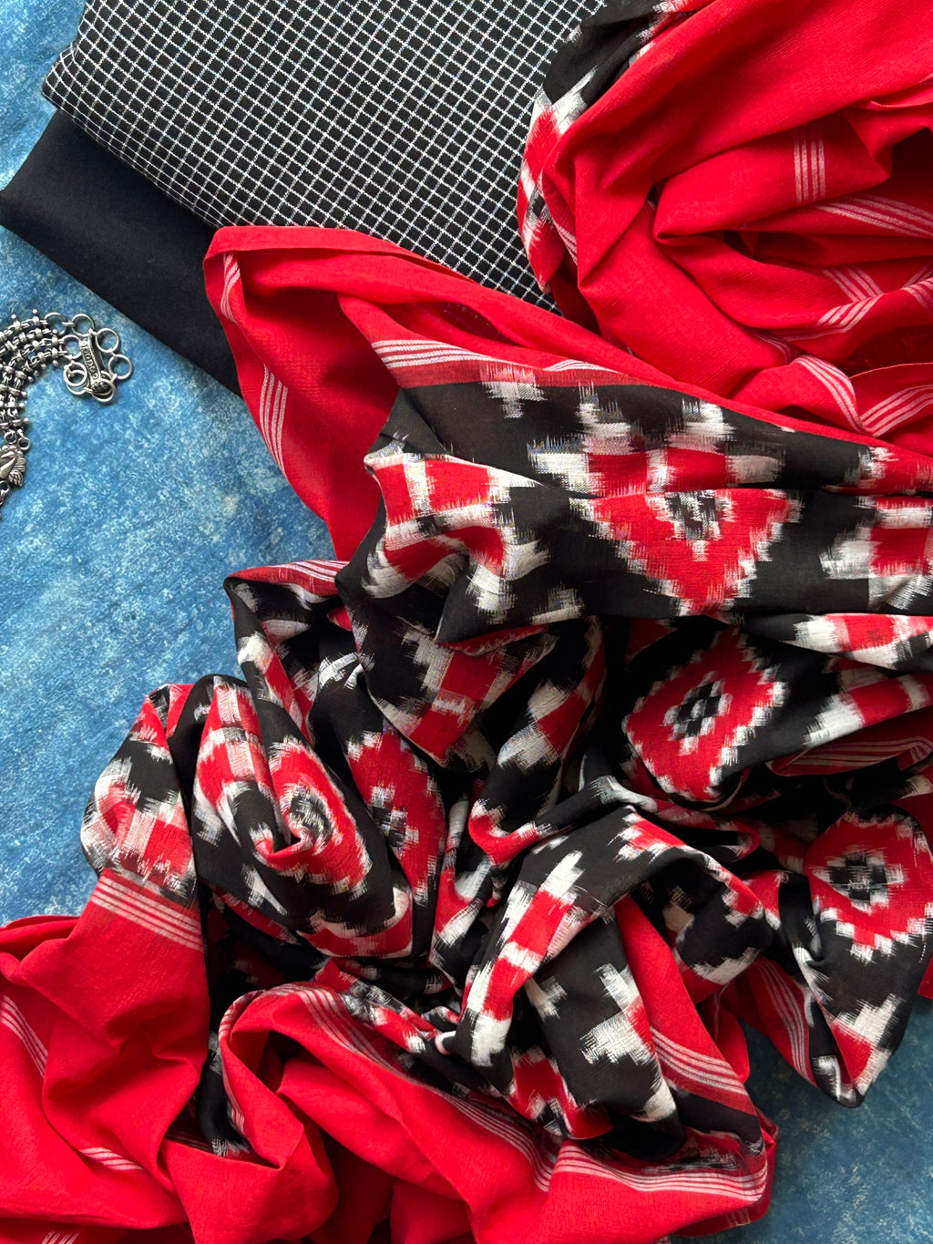 Kajali - Handwoven Ikath Kurta Dupatta Set