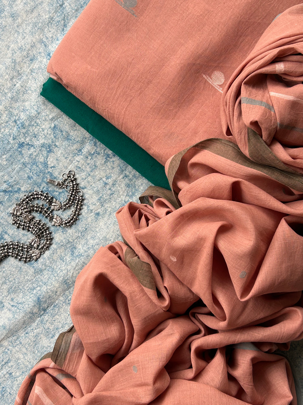 Parijat - Handwoven Bengal Jamdani Kurta Dupatta set