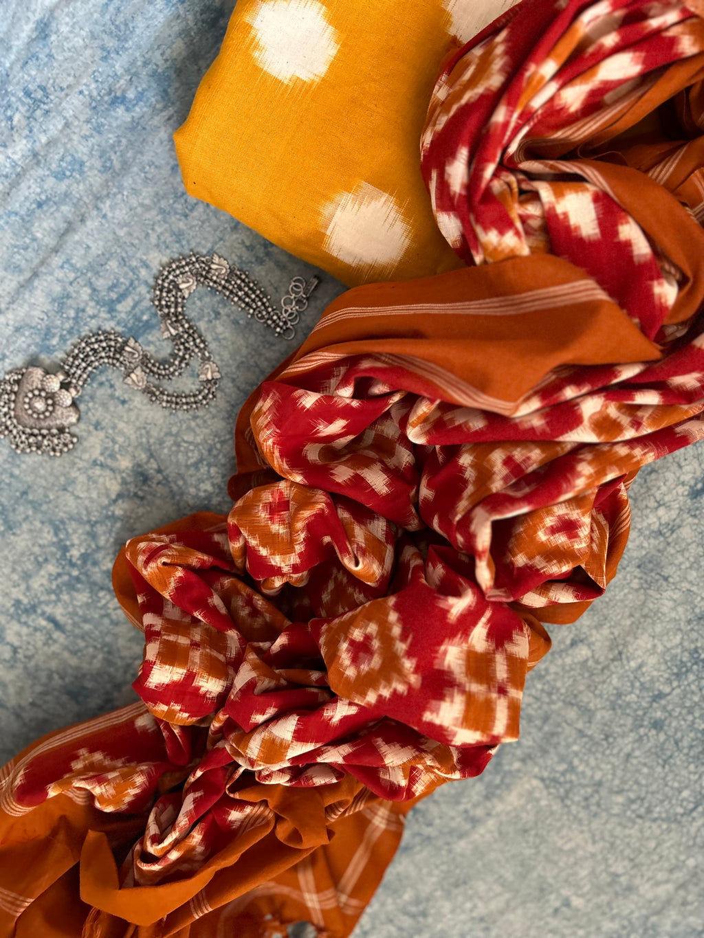 Handwoven Double Ikat Kurta Telia Dupatta Set