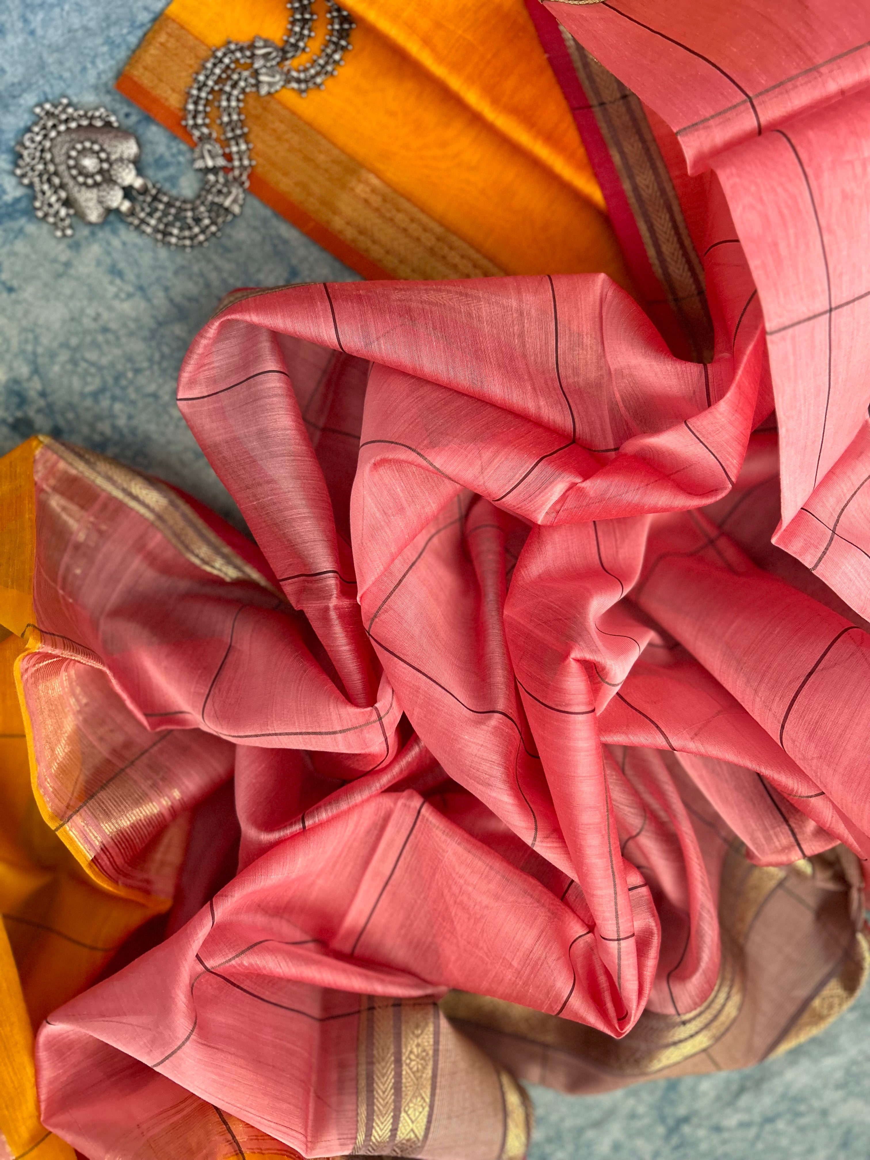 Handwoven Maheshwari Kurta Dupatta Set