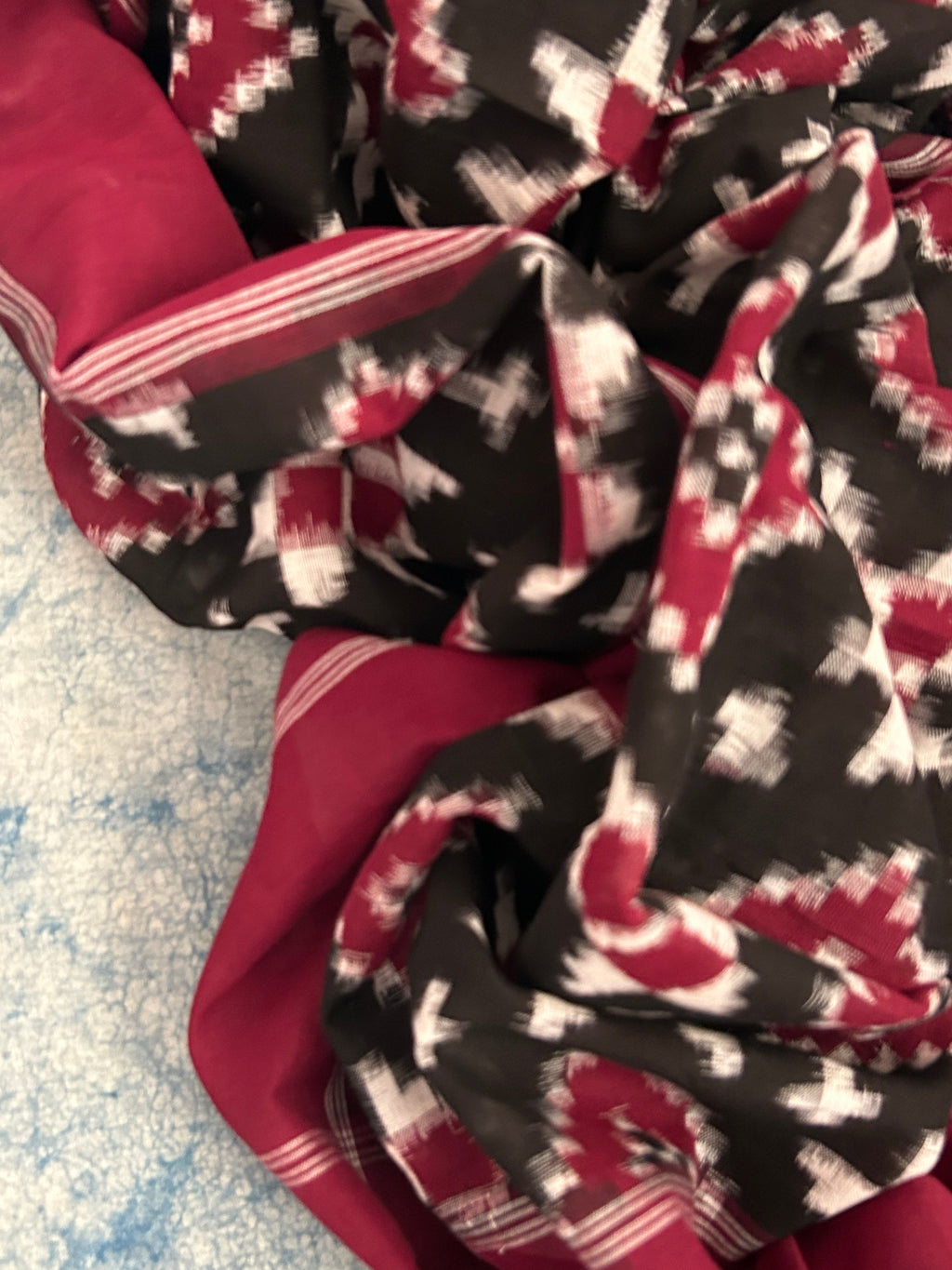 Handwoven Ikat Kurta Telia Dupatta Set