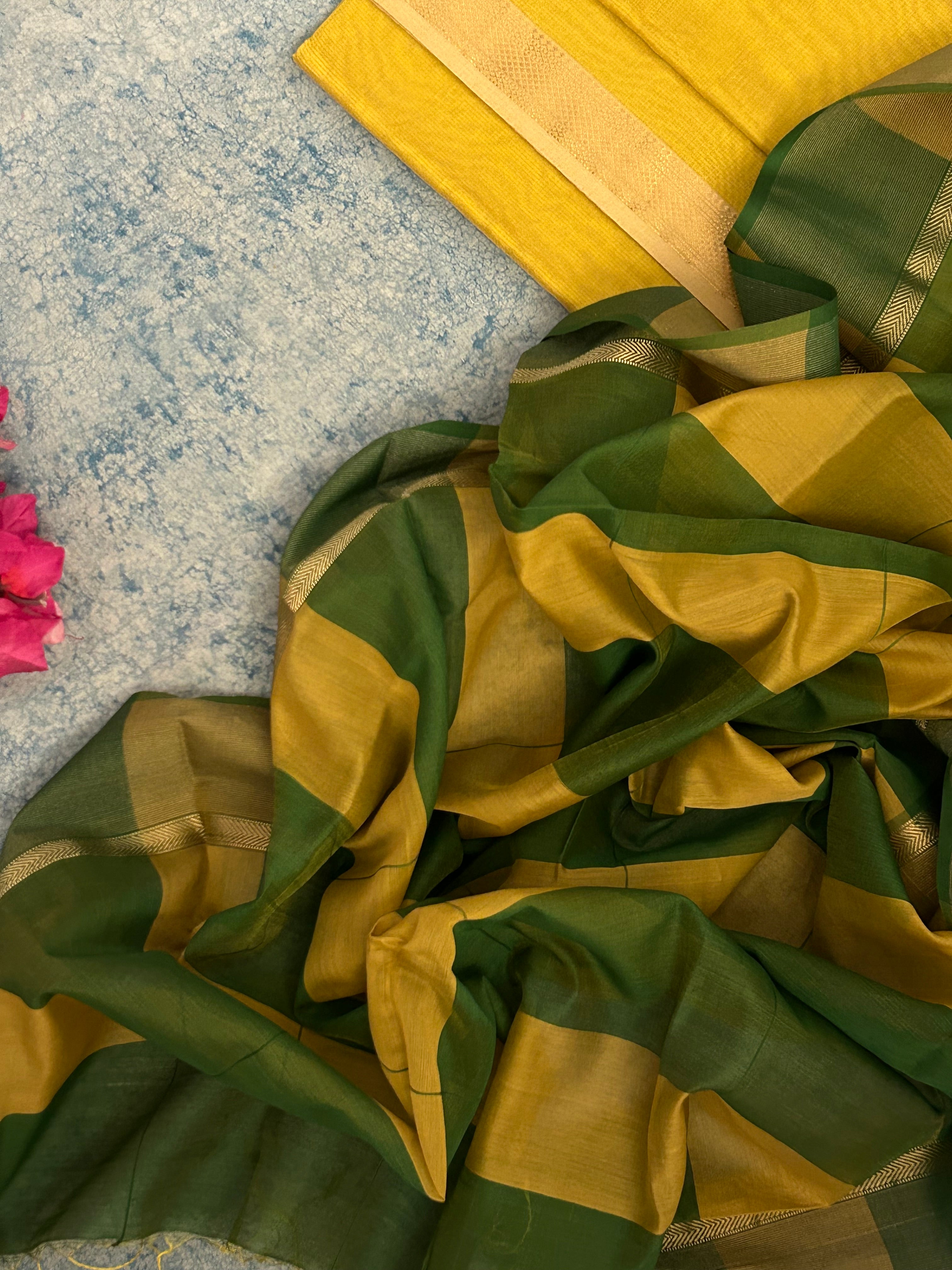 Handwoven Maheshwari Kurta Dupatta Set - Lemon Yellow & Green