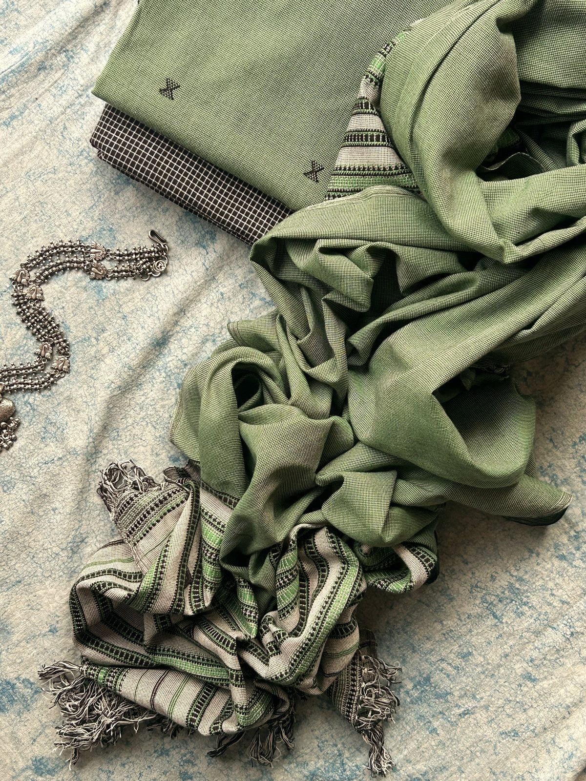 Taarangan - Handwoven Bhujodi Set