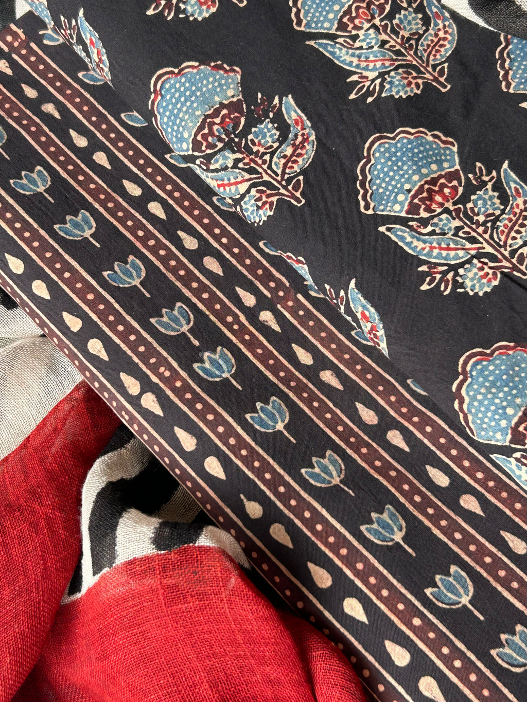 Dharini - Natural Dyes Handblock Ajrakh Cotton and Linen Dupatta Set