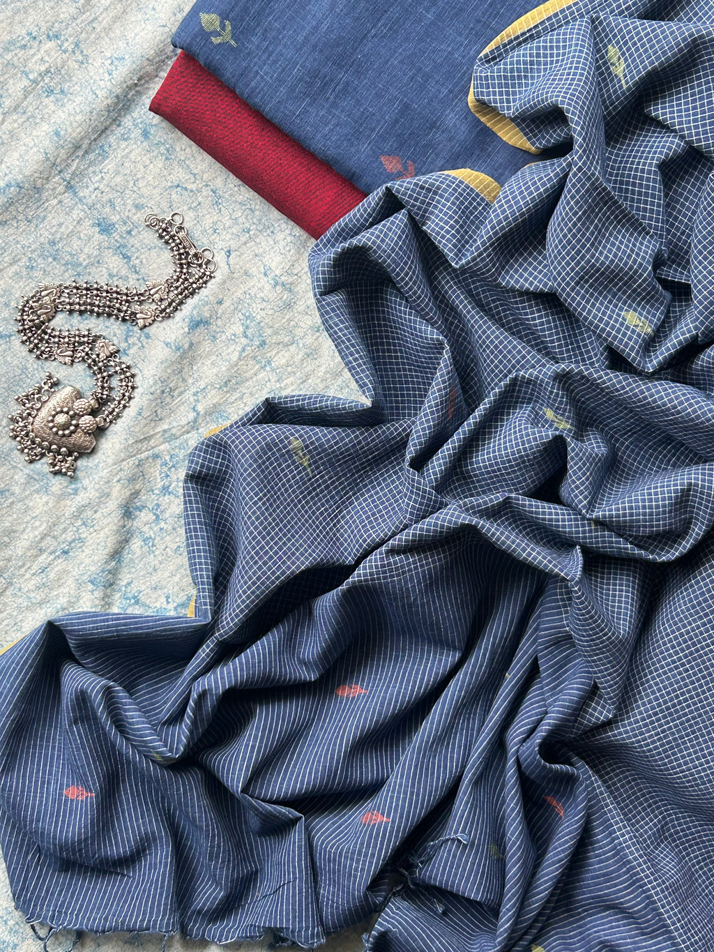 Vrishti - Handwoven Bengal Jamdani Kurta Dupatta set