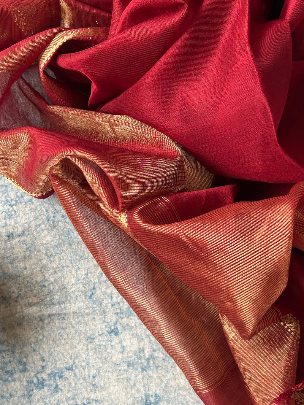 Aabha - Handwoven Maheshwari Kurta Dupatta Set