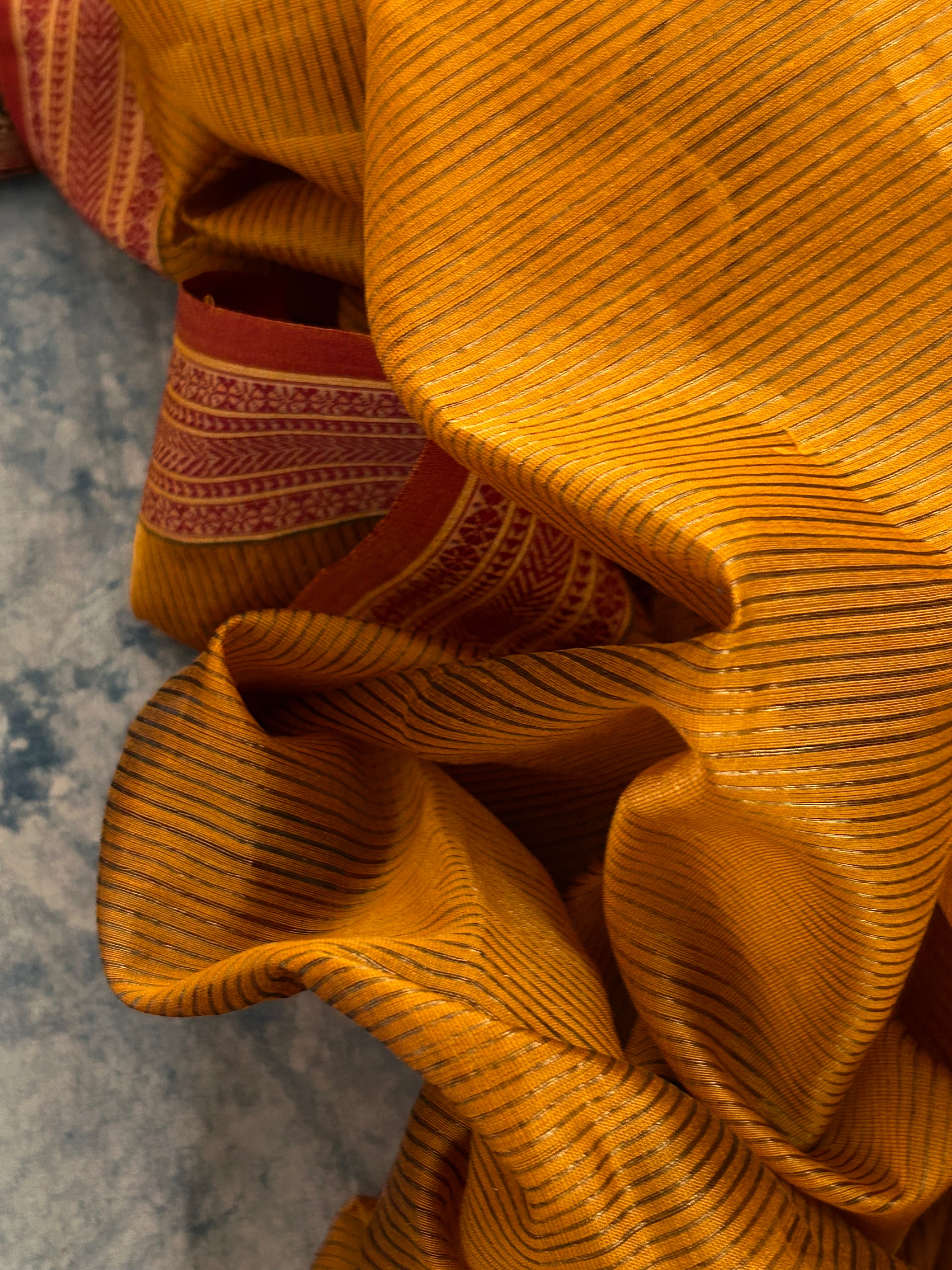 Handwoven Maheshwari Kurta Dupatta Set