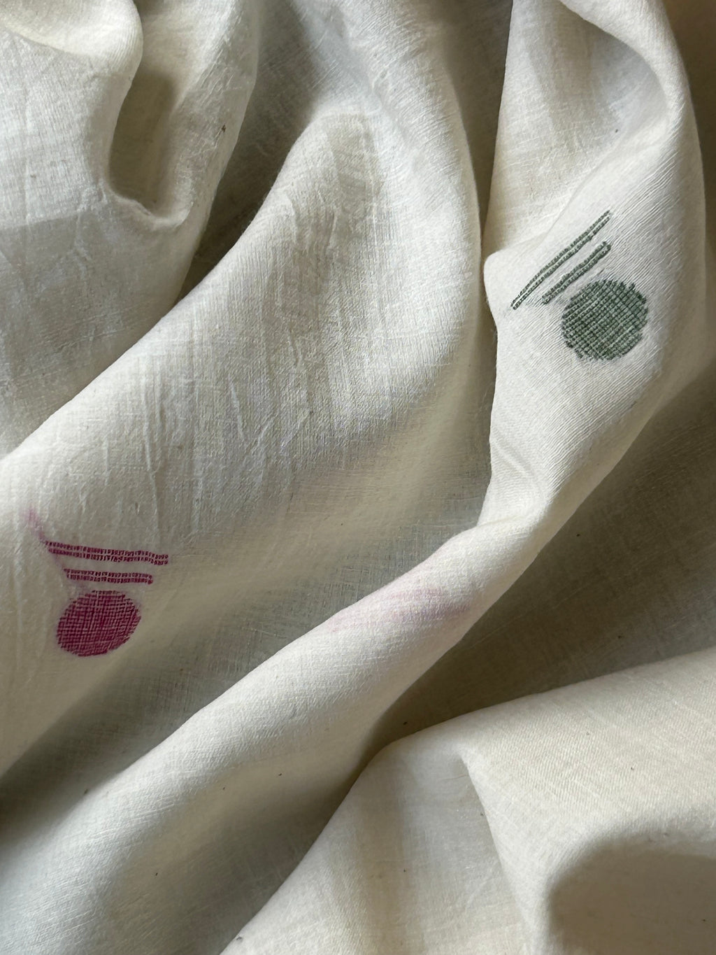 Sumukh - Handwoven Bengal Jamdani Fabric (740 INR/metre)