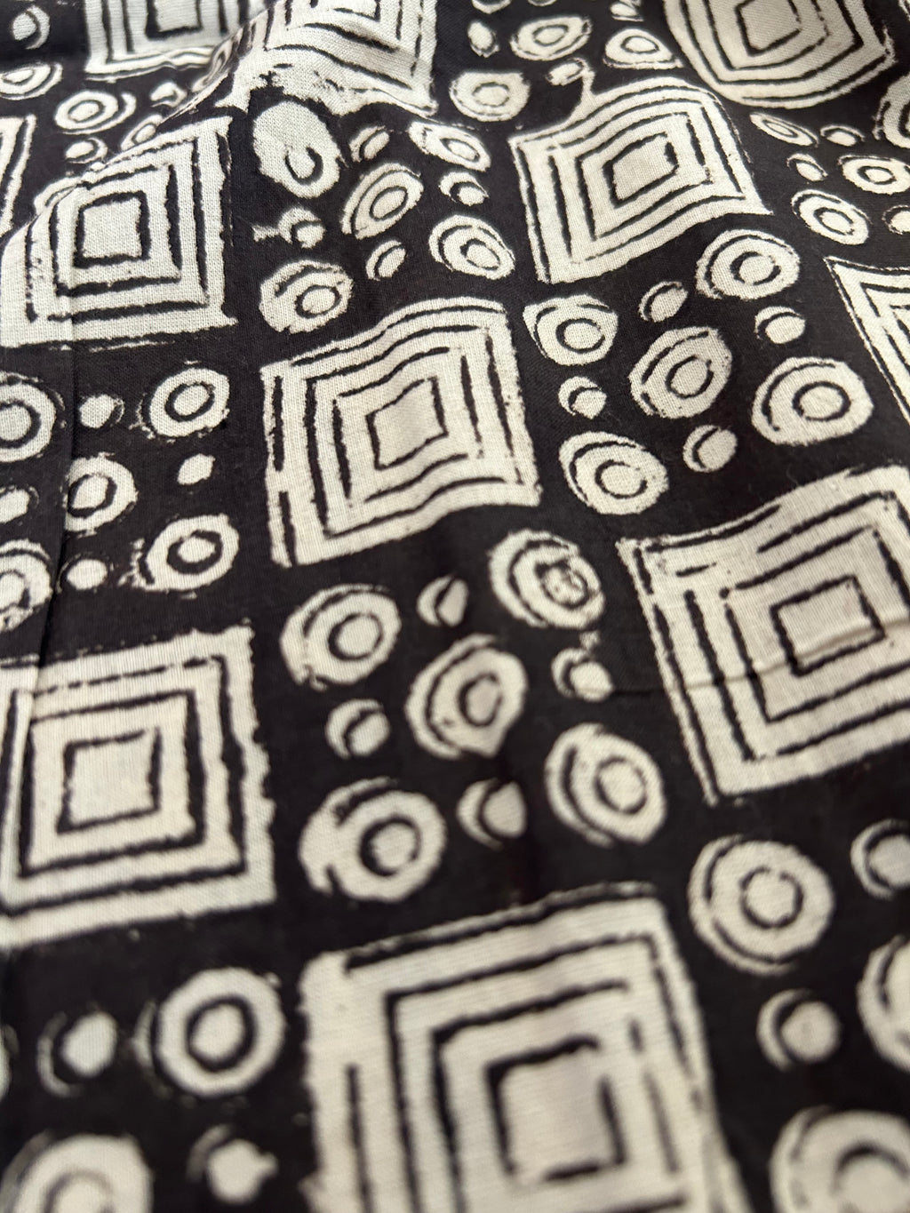 Handblock Printed Azofree dye cotton - Black & Ivory(2.4m)