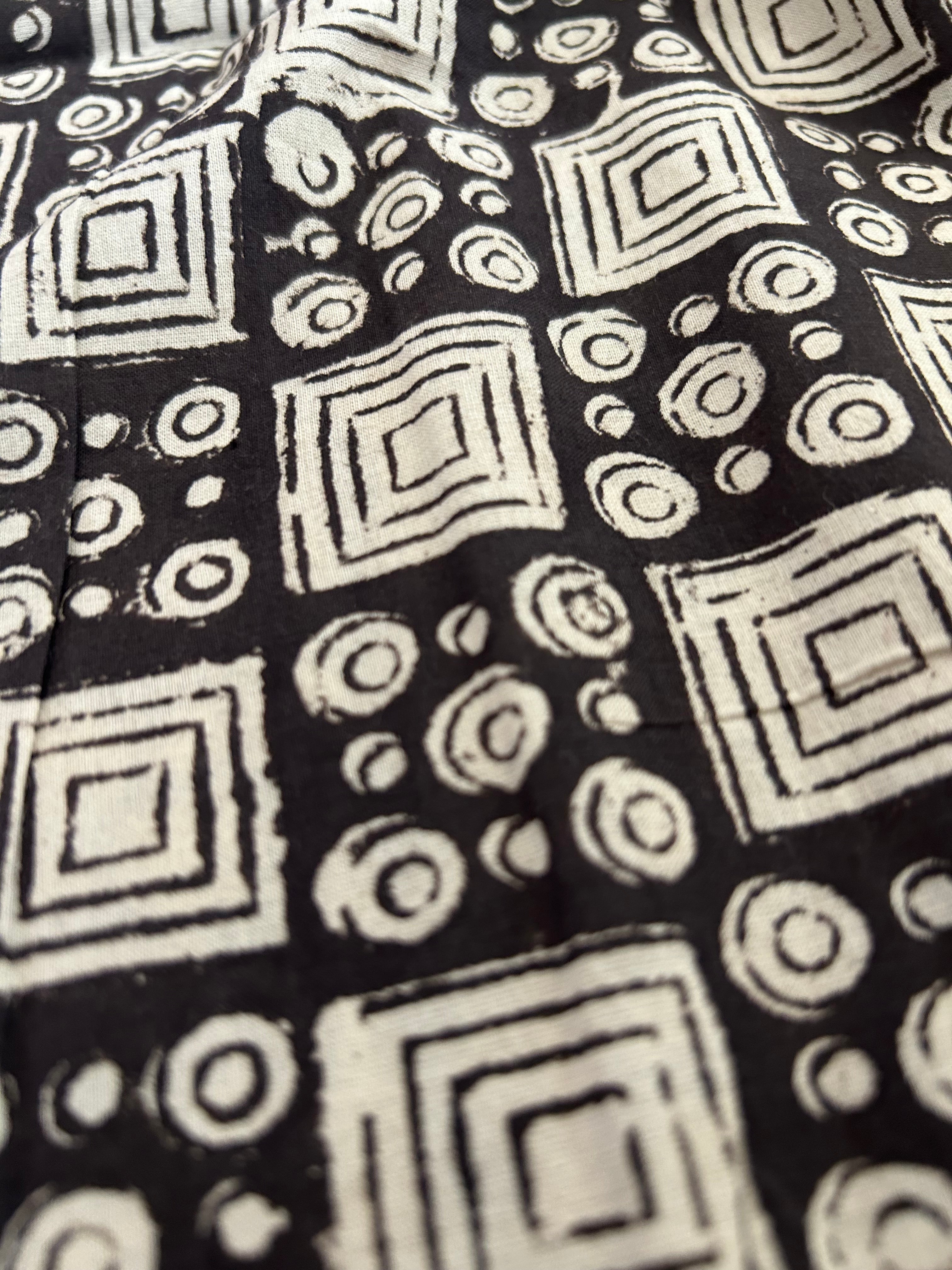 Handblock Printed Azofree dye cotton - Black & Ivory(2.4m)