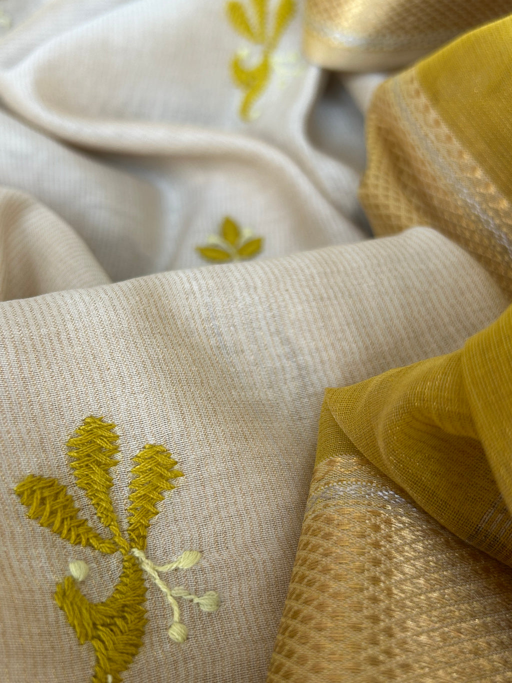 Handwoven Chikankari Work Maheshwari Set