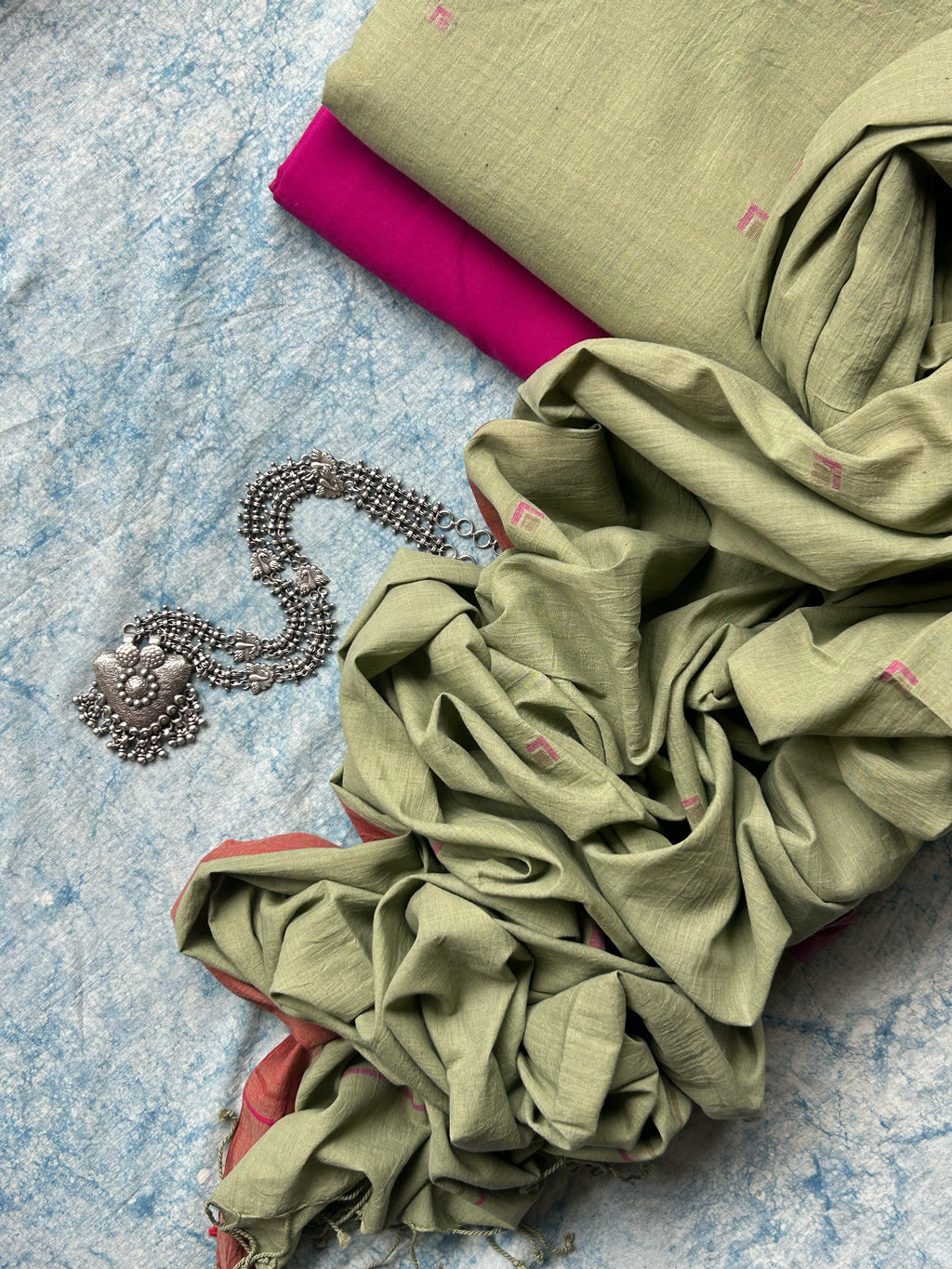 Mishika - Handwoven Bengal Jamdani Kurta Dupatta set