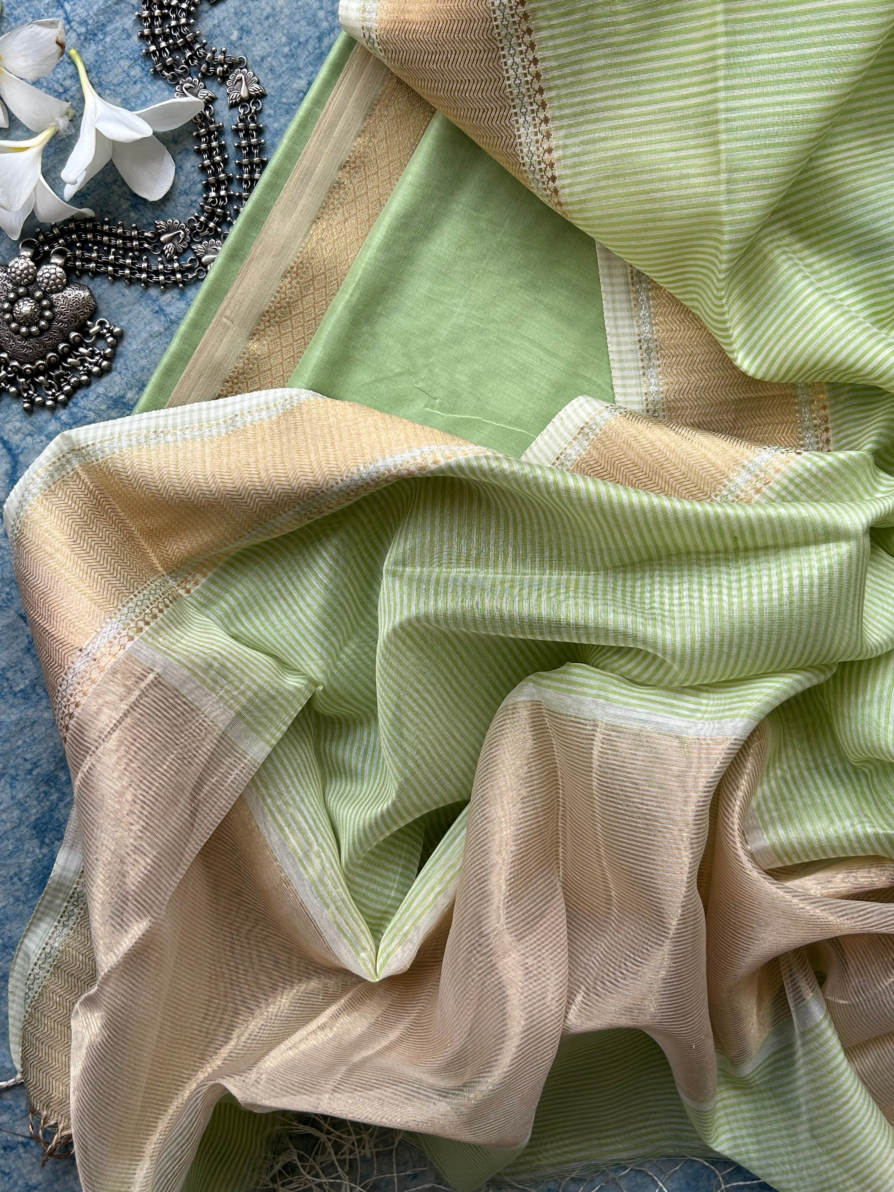 Handwoven Maheshwari Kurta Dupatta Set - Pastel Green
