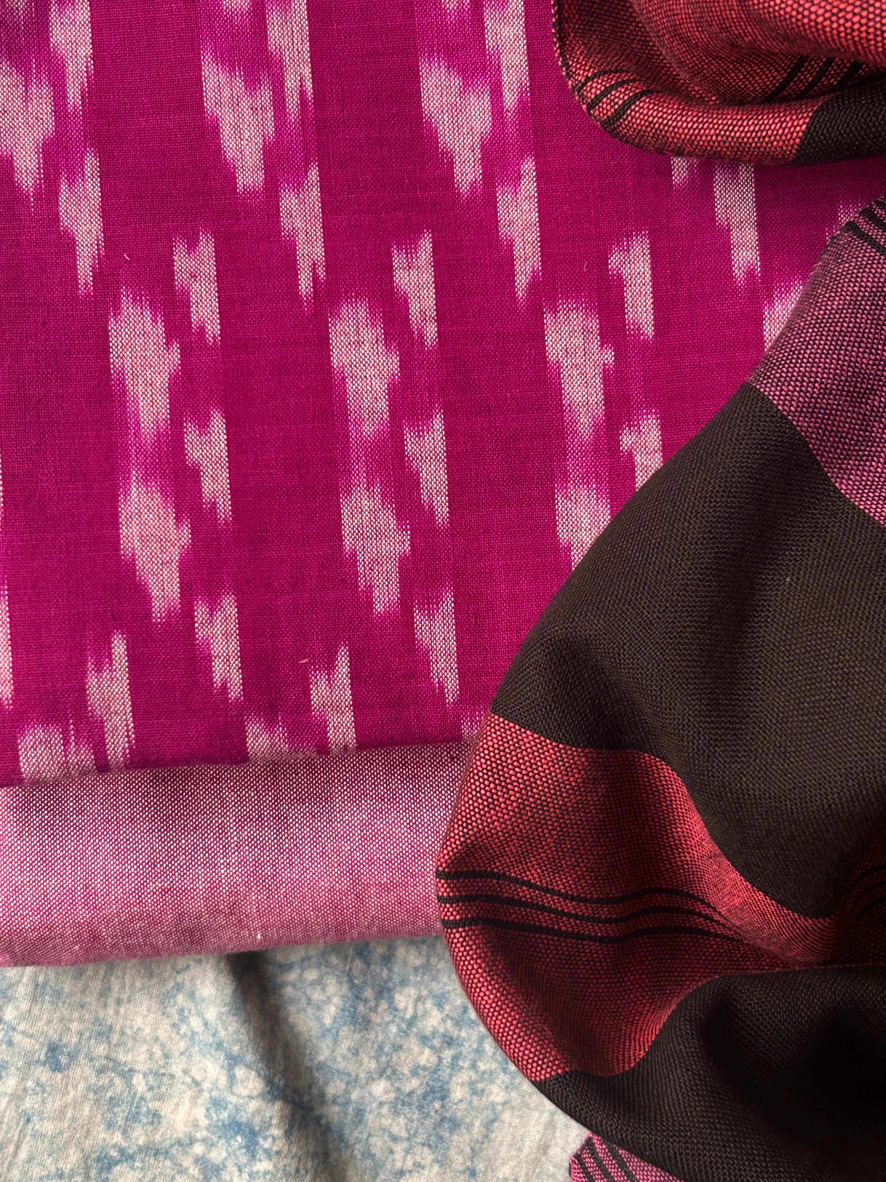 Handwoven Bhujodi Set - Magenta