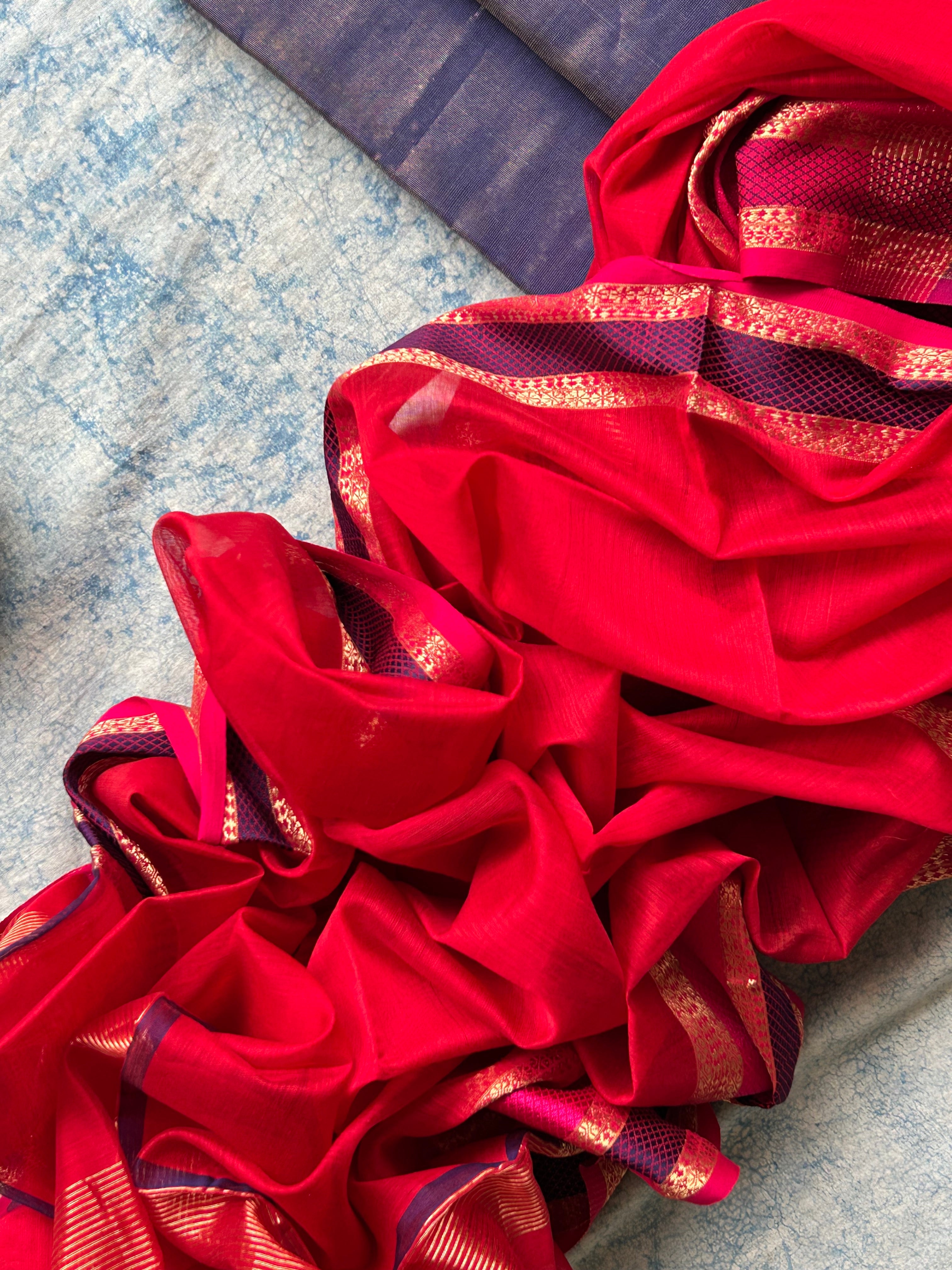 Meera - Handwoven Maheshwari Kurta Dupatta Set