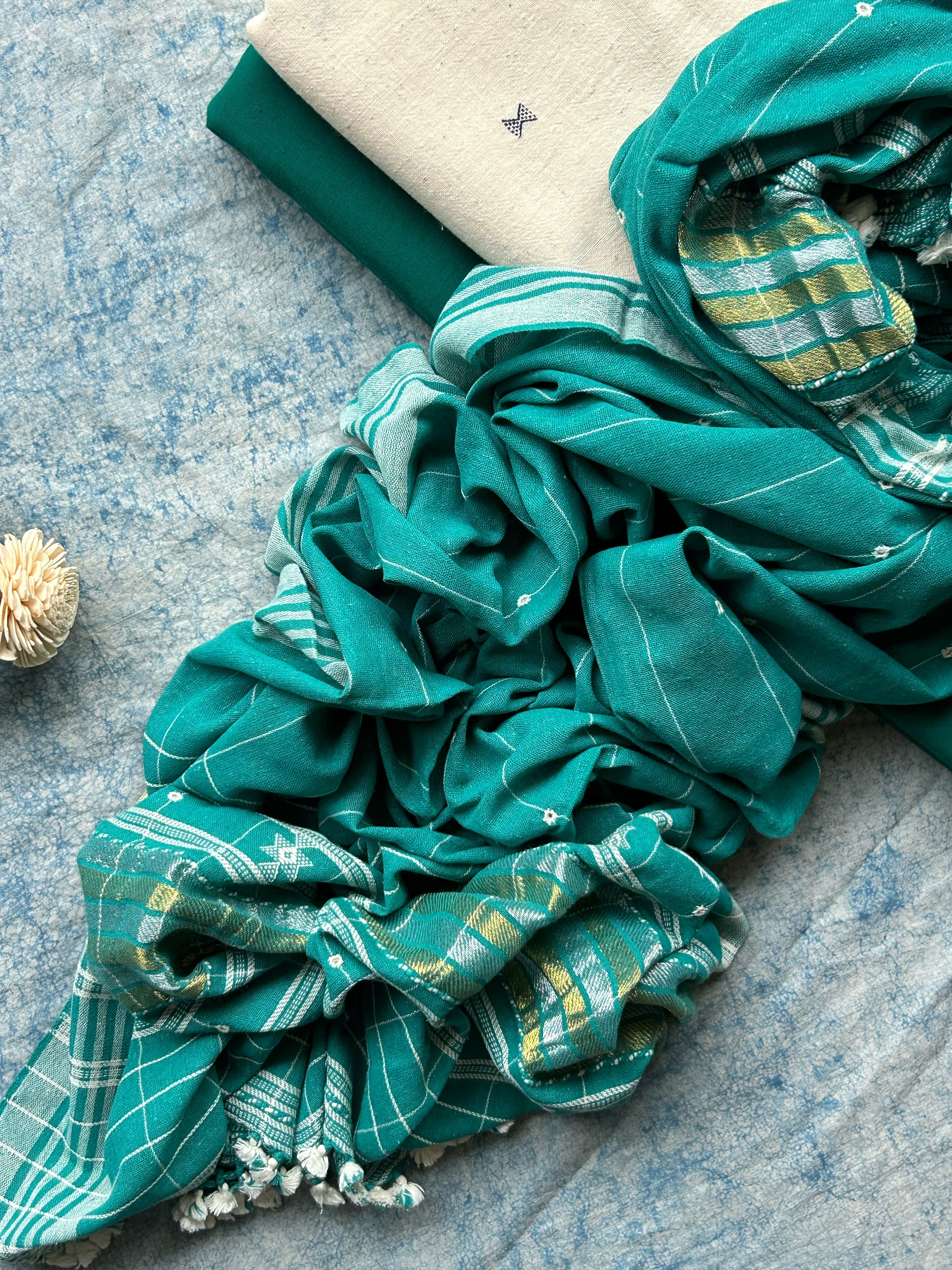 Megha - Handwoven Bhujodi Kala Cotton Set