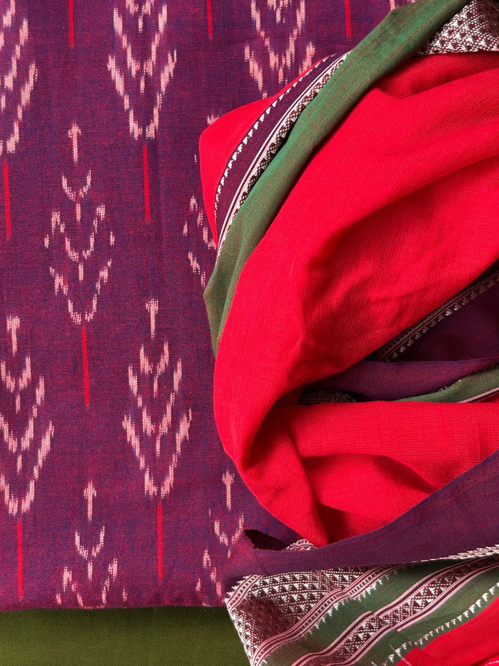 Harshini - Handwoven Telangana cotton and Ilkal Dupatta Set