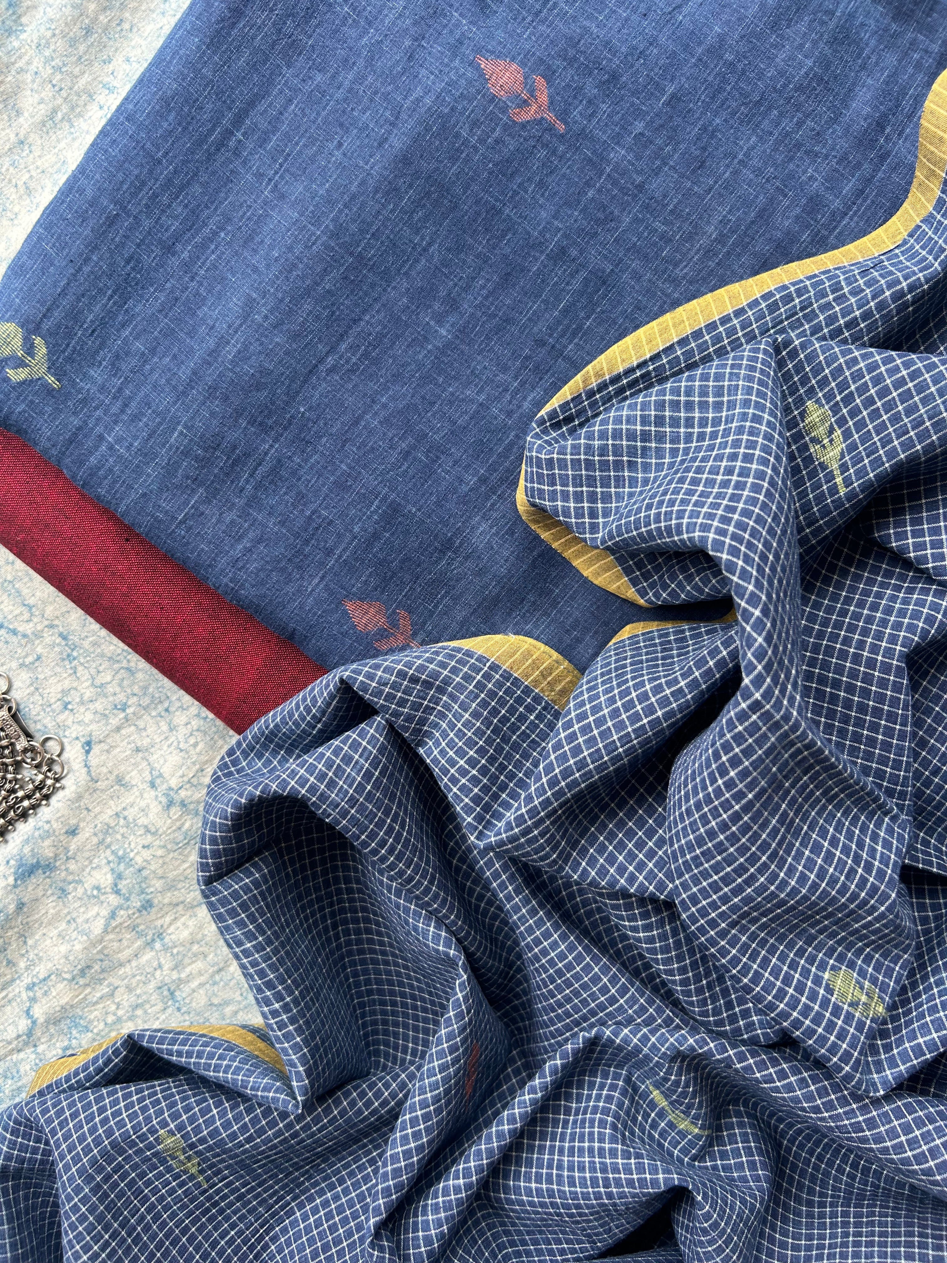 Vrishti - Handwoven Bengal Jamdani Kurta Dupatta set
