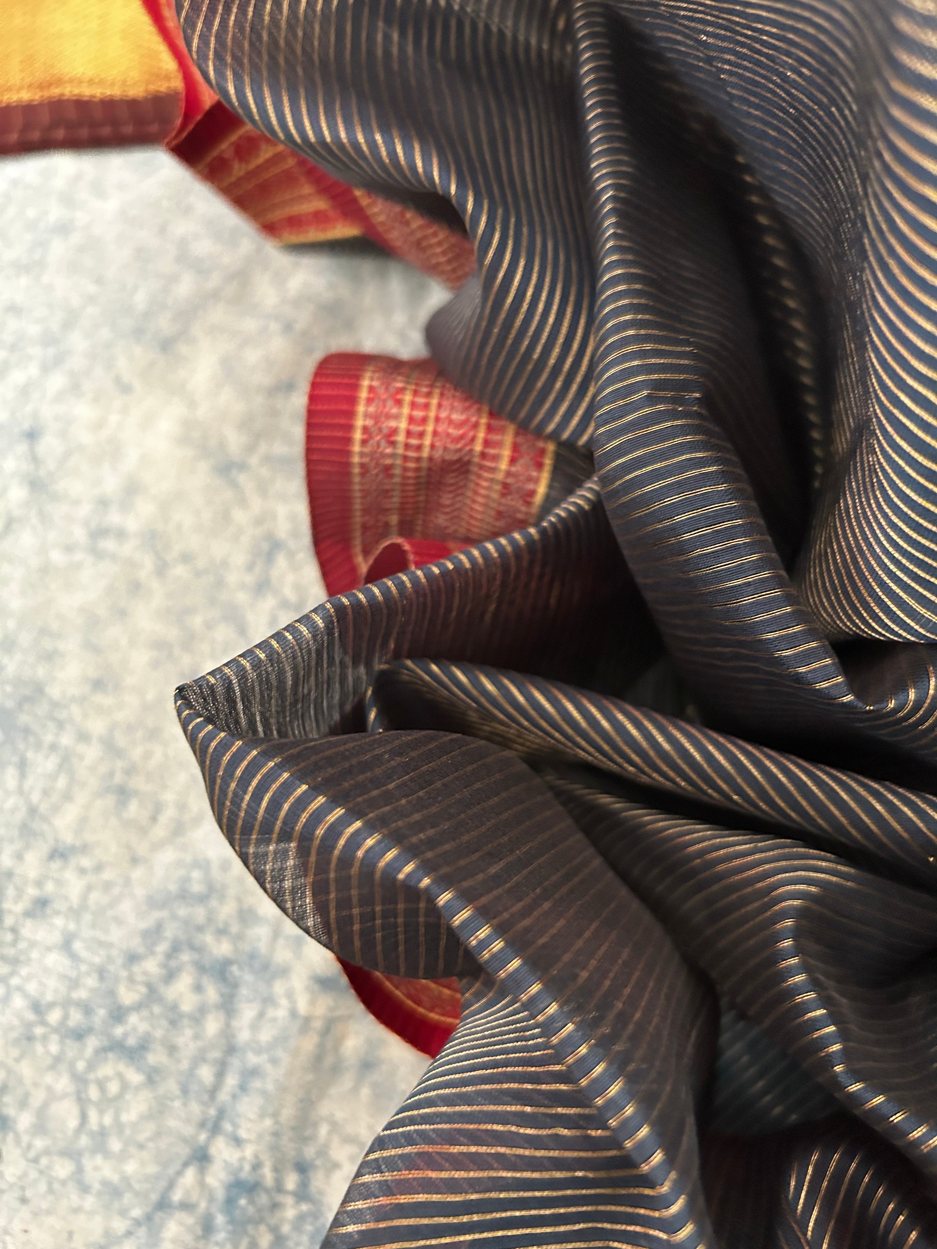 Handwoven Maheshwari Kurta Dupatta Set