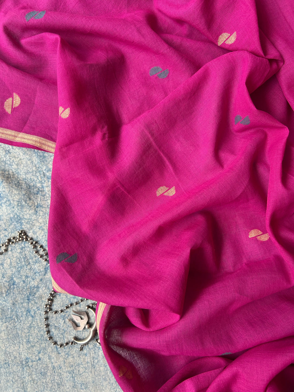Mandakini - Handwoven Bengal Jamdani Fabric (740 INR/metre)