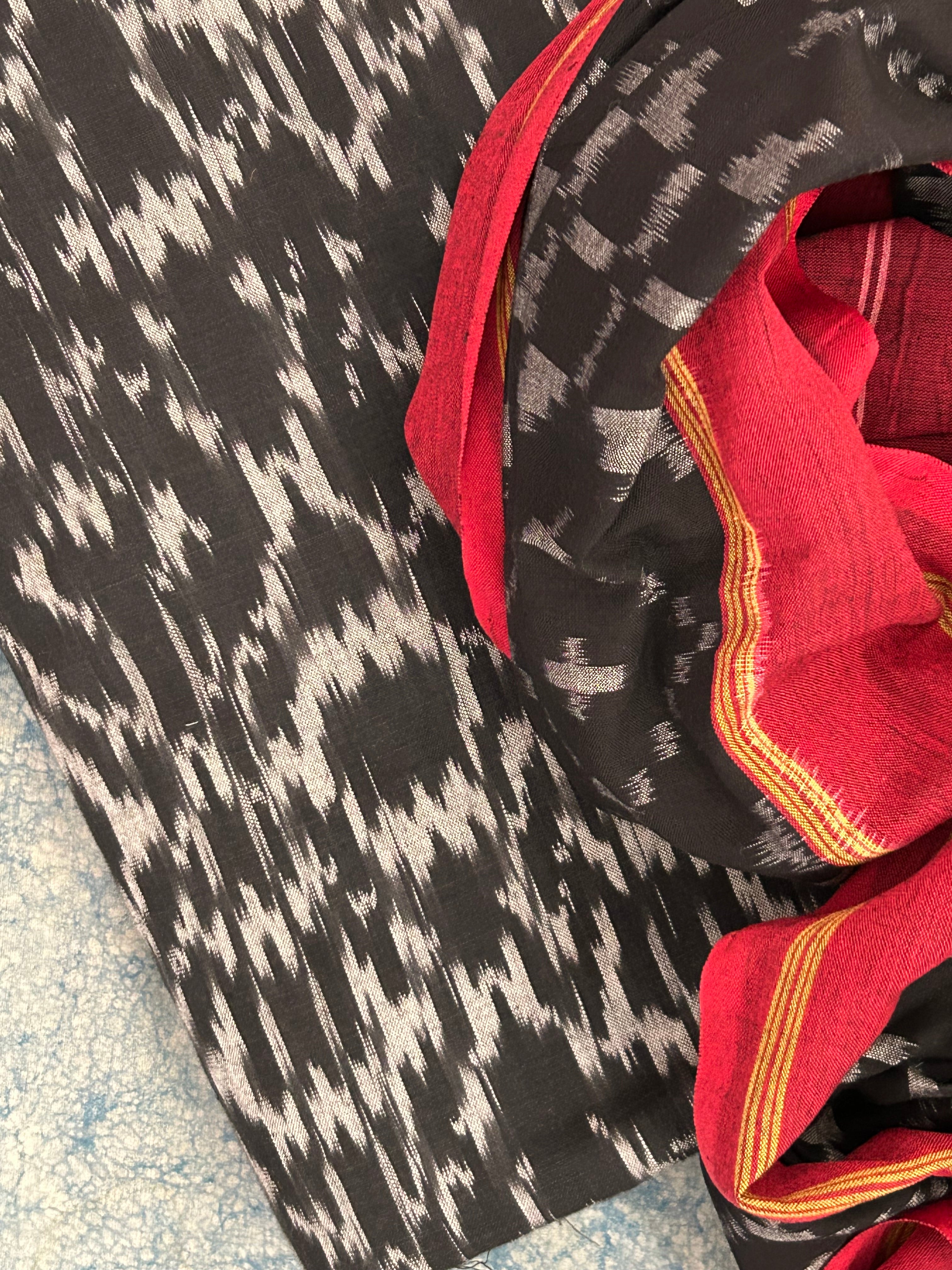 Handwoven Ikat Kurta Telia Dupatta Set