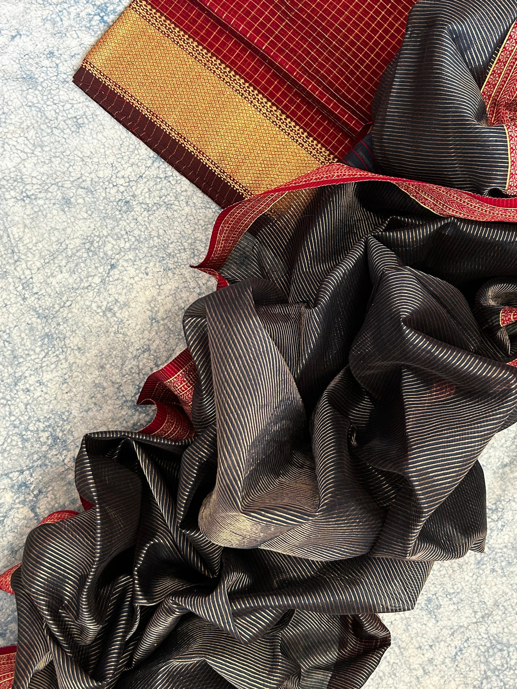 Handwoven Maheshwari Kurta Dupatta Set