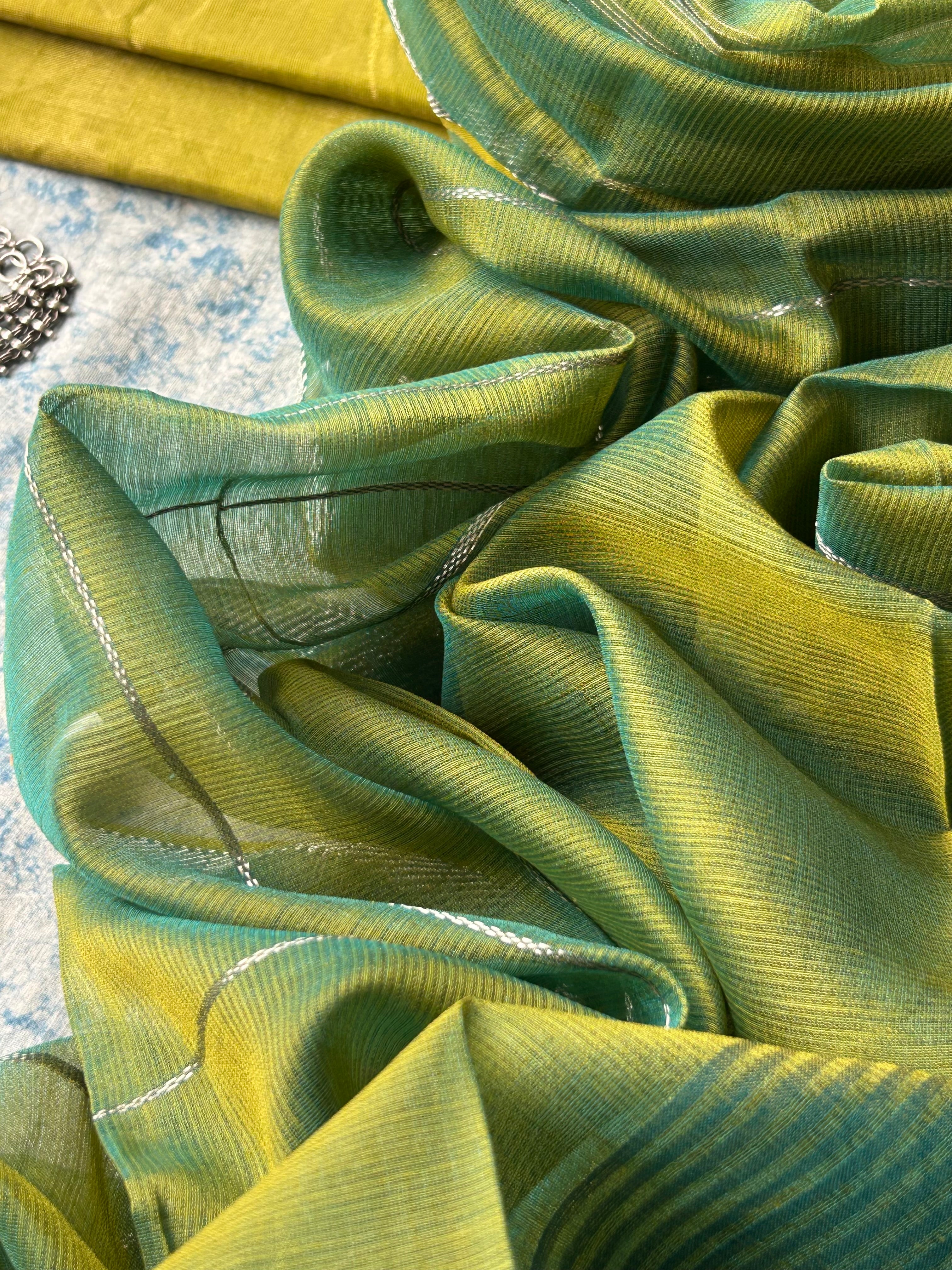Mrinal - Handwoven Maheshwari Kurta Dupatta Set