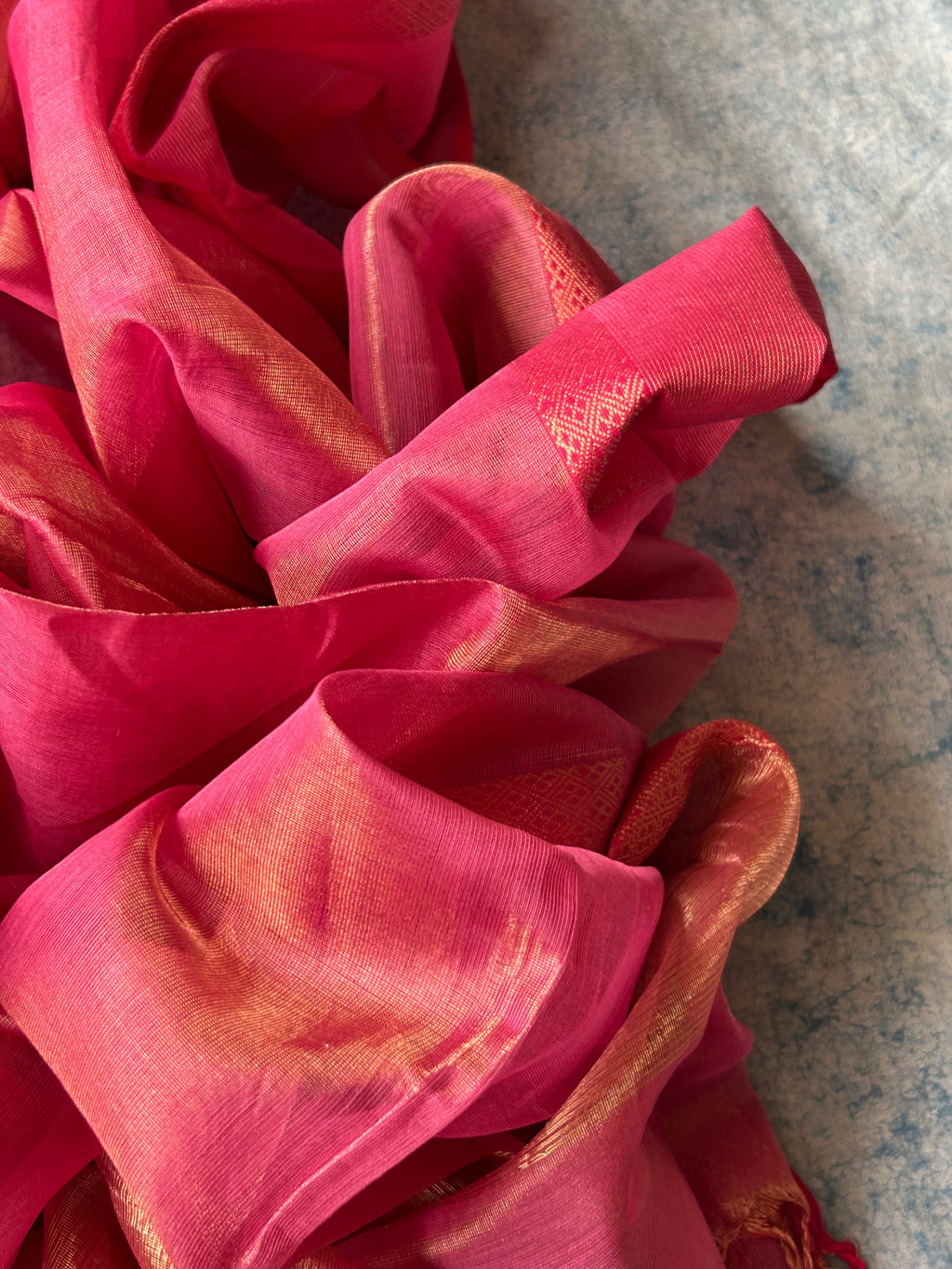 Raagini - Handwoven Maheshwari Kurta Dupatta Set