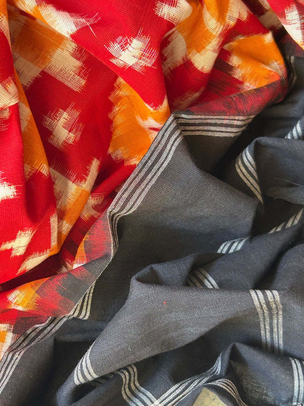 Handwoven Ikat Kurta Telia Dupatta Set
