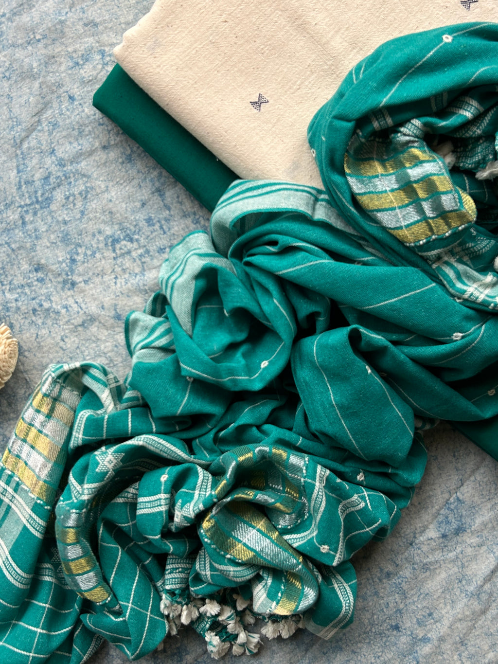 Megha - Handwoven Bhujodi Kala Cotton Set