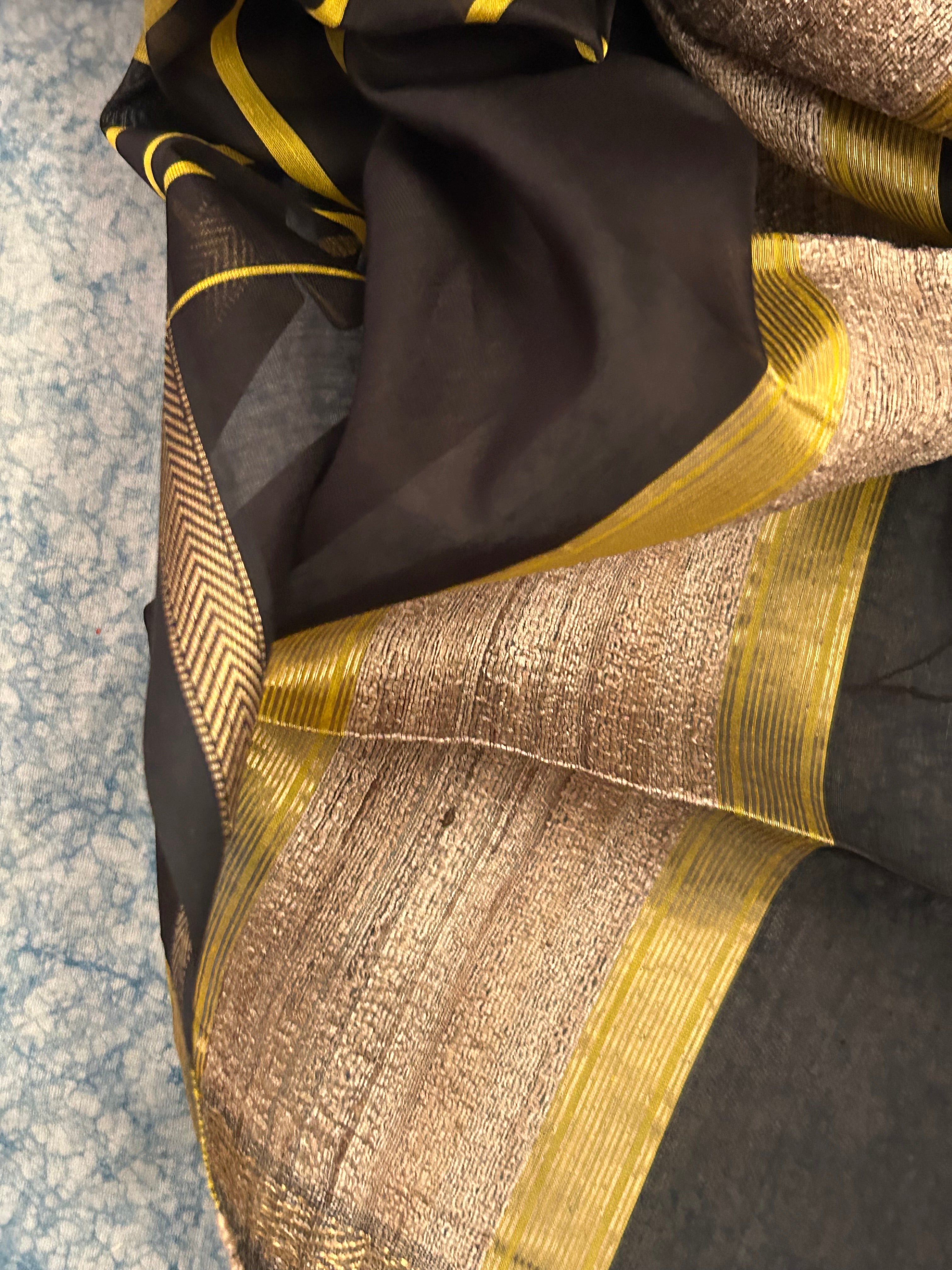 Handwoven Maheshwari Kurta Dupatta Set - Lemon Yellow & Black