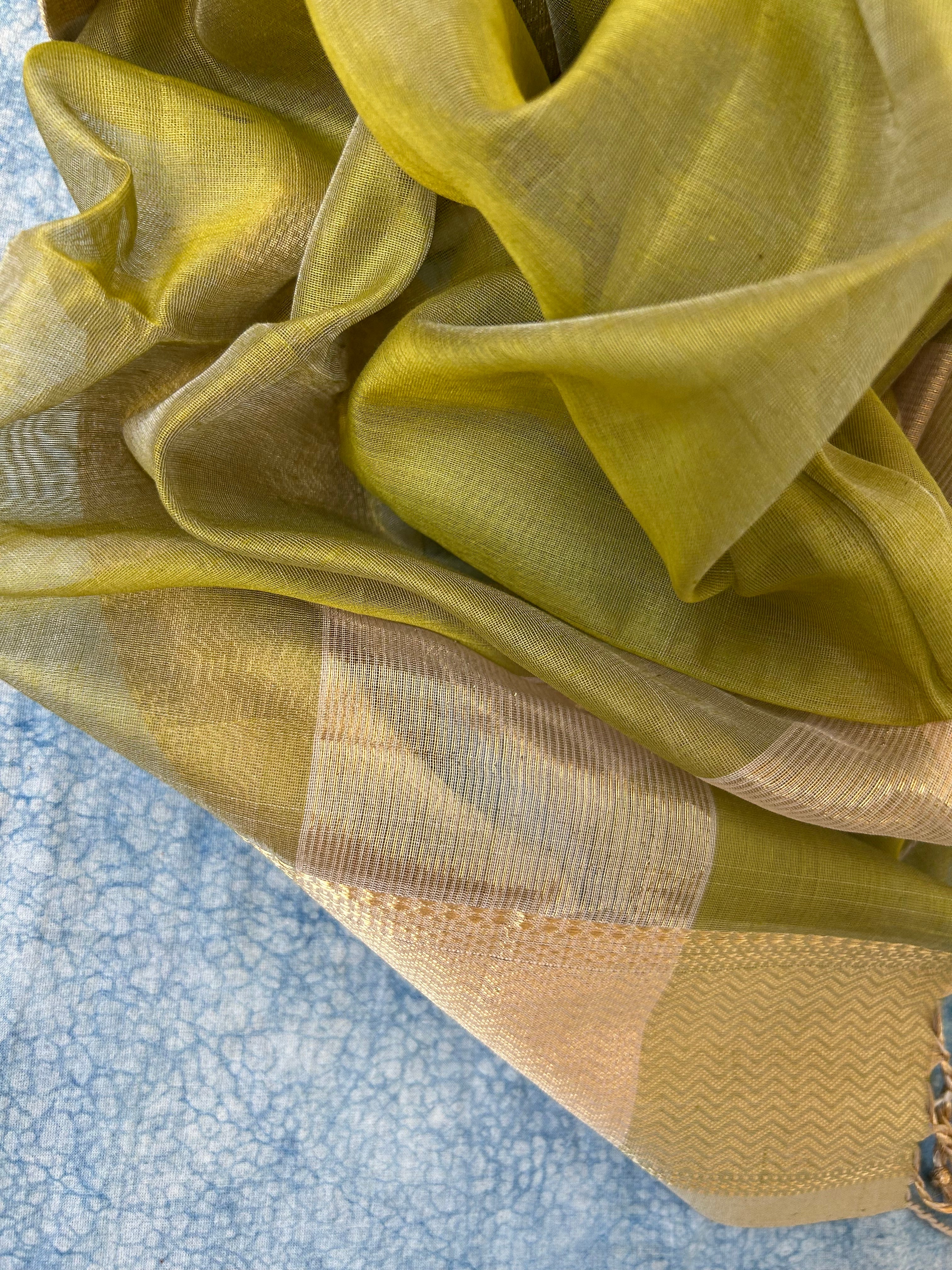 Handwoven Maheshwari Kurta Dupatta Set - Almond and Lime Green
